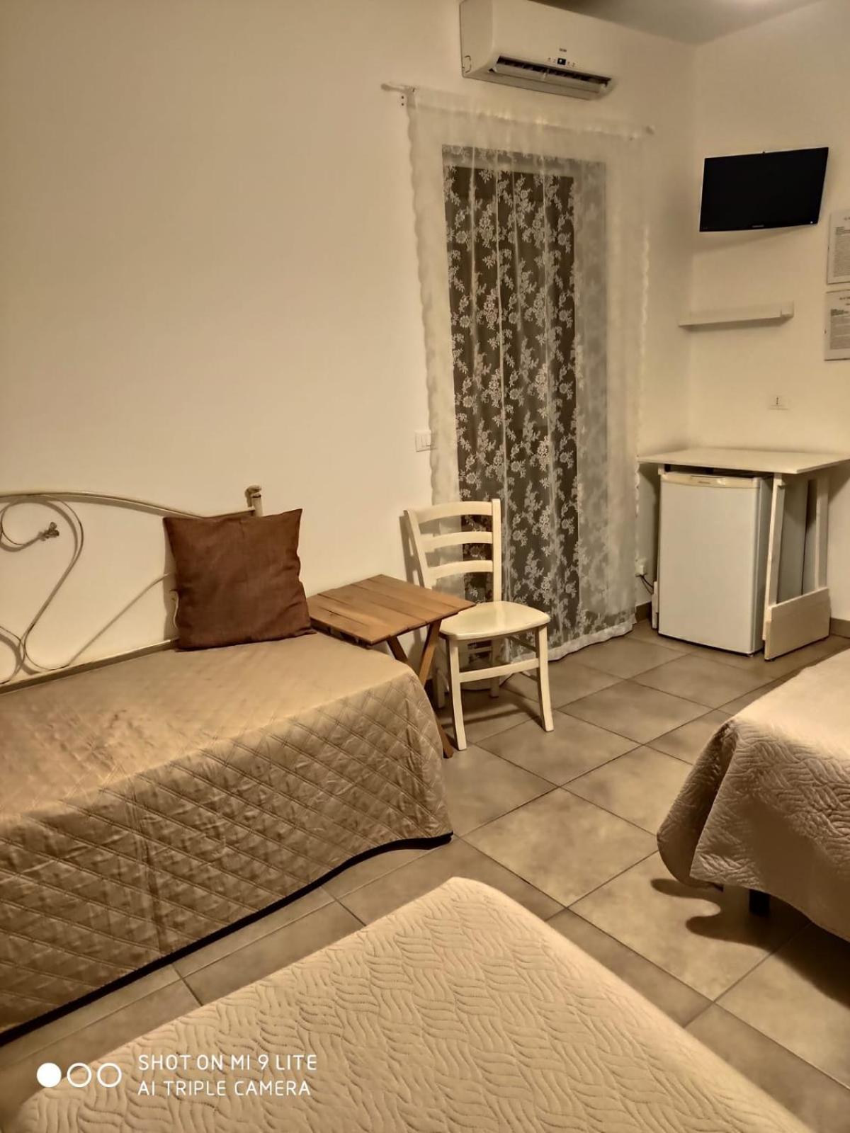Triple Room with Terrace - Photo 4
