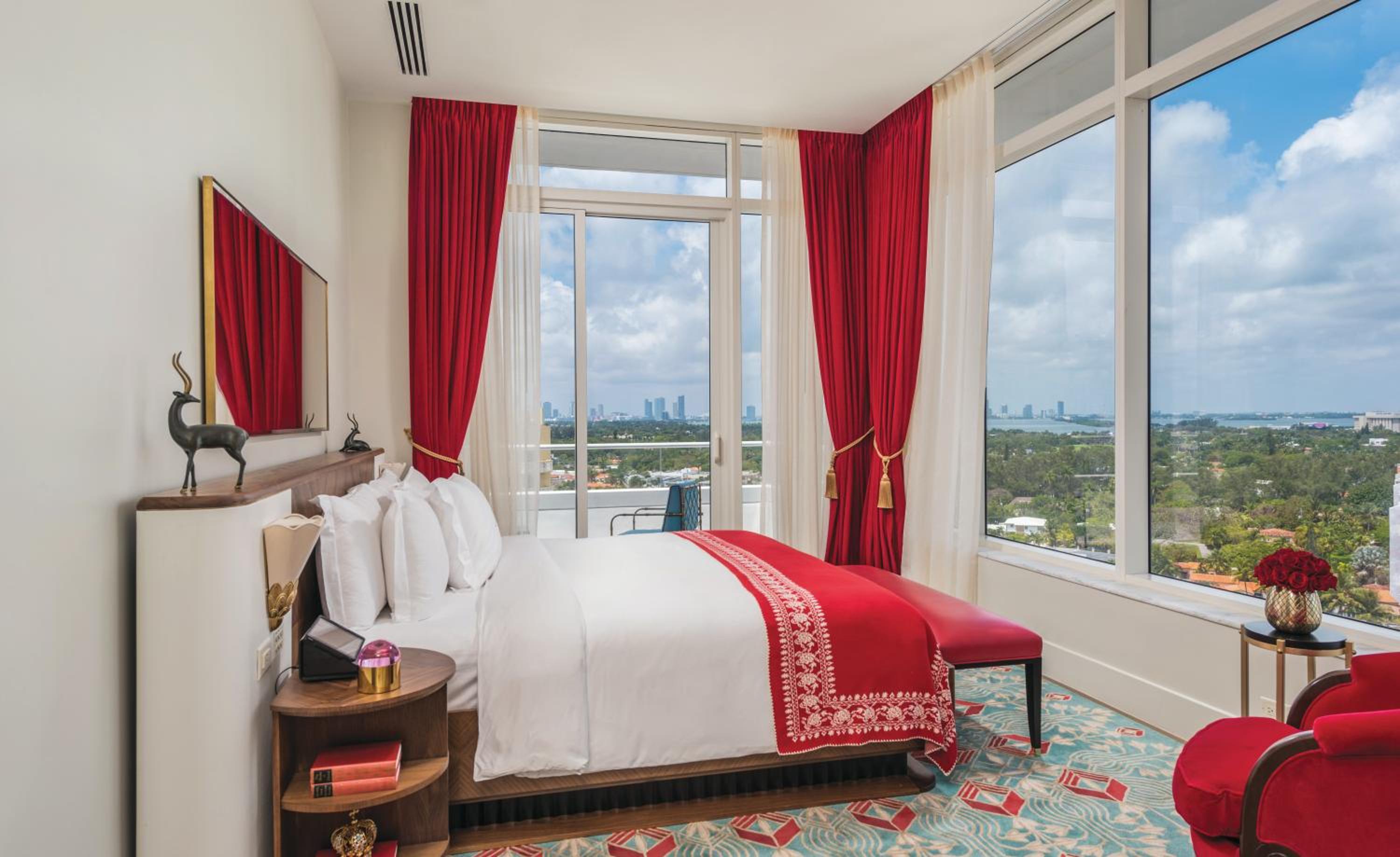 Three-Bedroom King Suite - Oceanfront