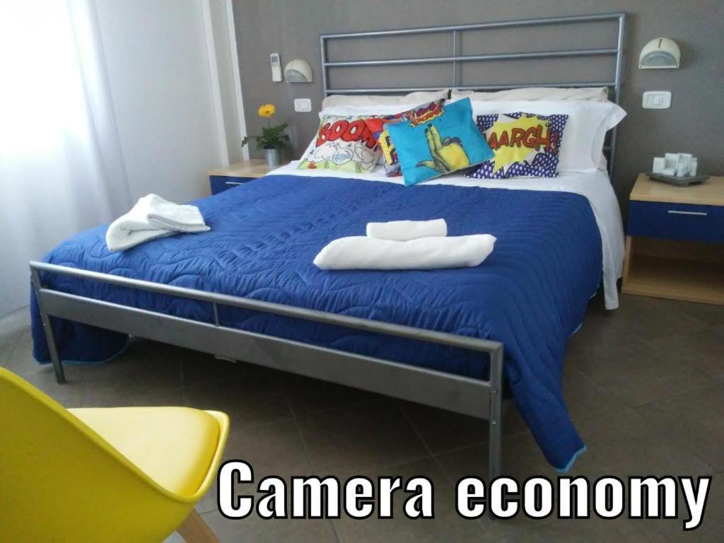 Economy Double or Twin Room - Photo 8