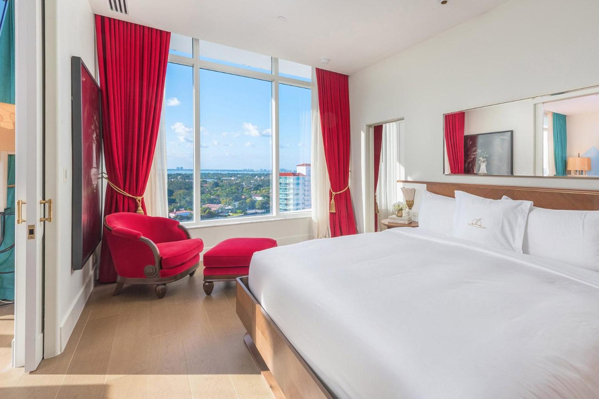 Two-Bedroom King Suite with Bay View