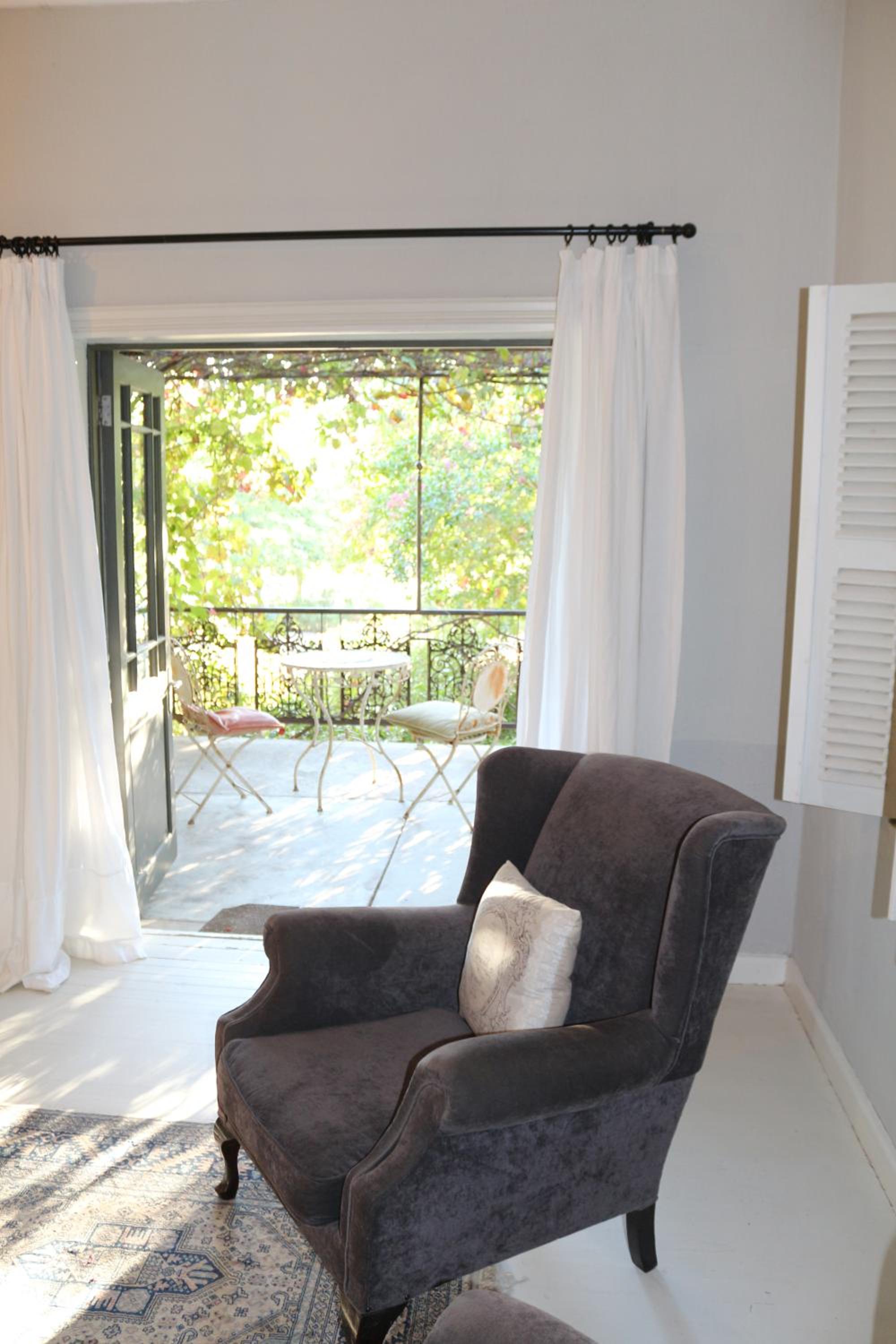 Double Room with Patio - Photo 22