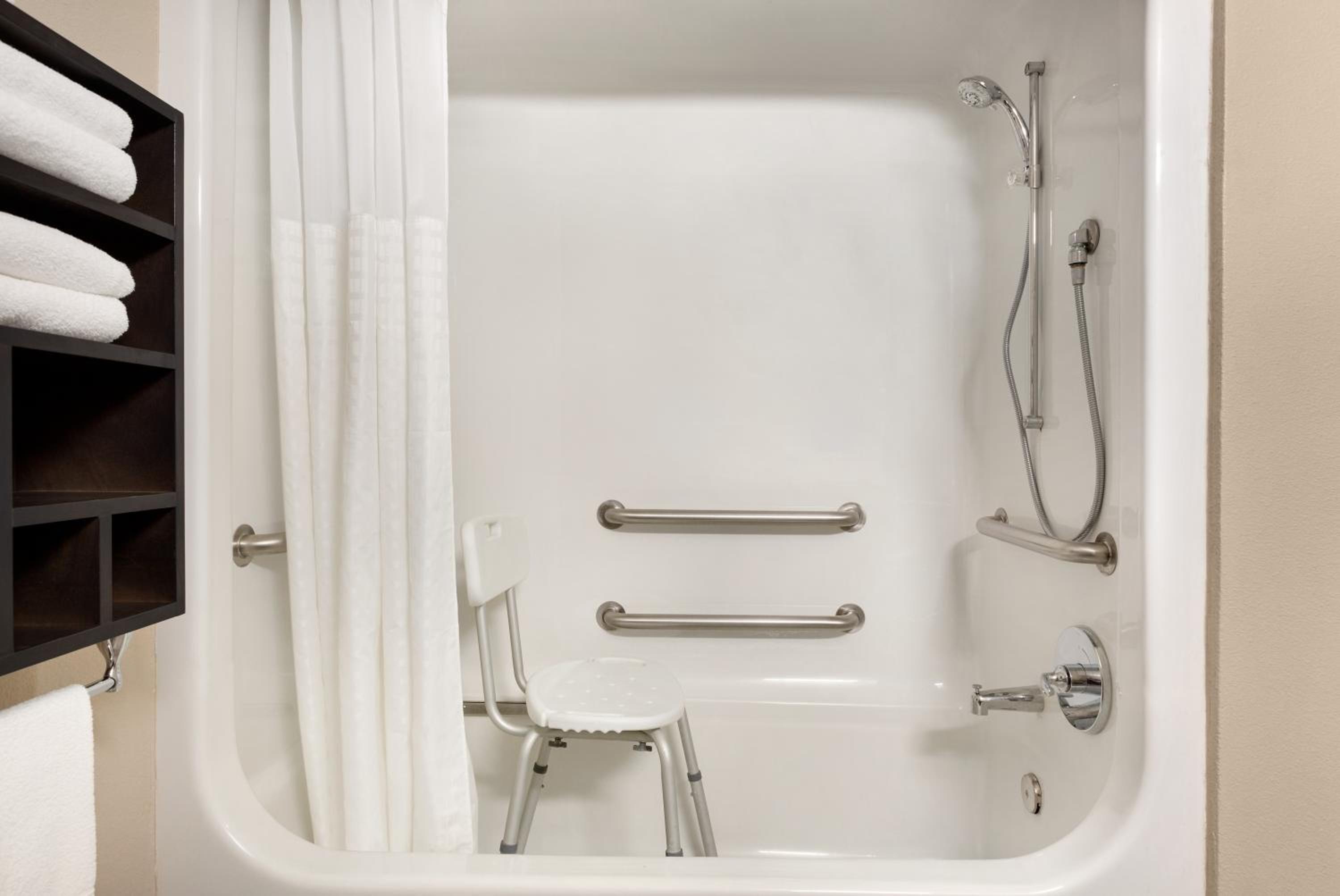 2 Queen Beds, Mobility/Hearing Impaired Accessible Room, Non-Smoking