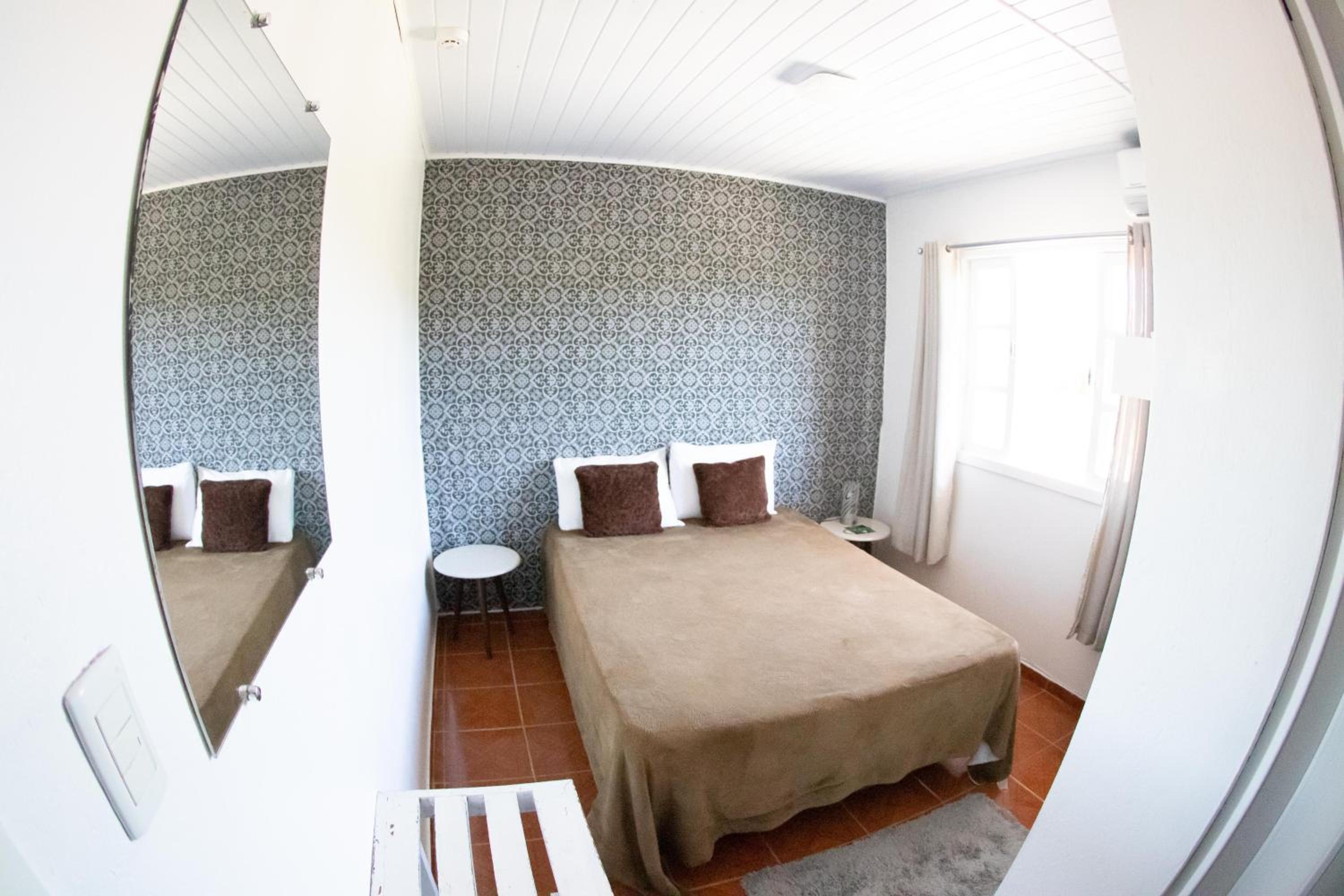 Executive Suite - Photo 9
