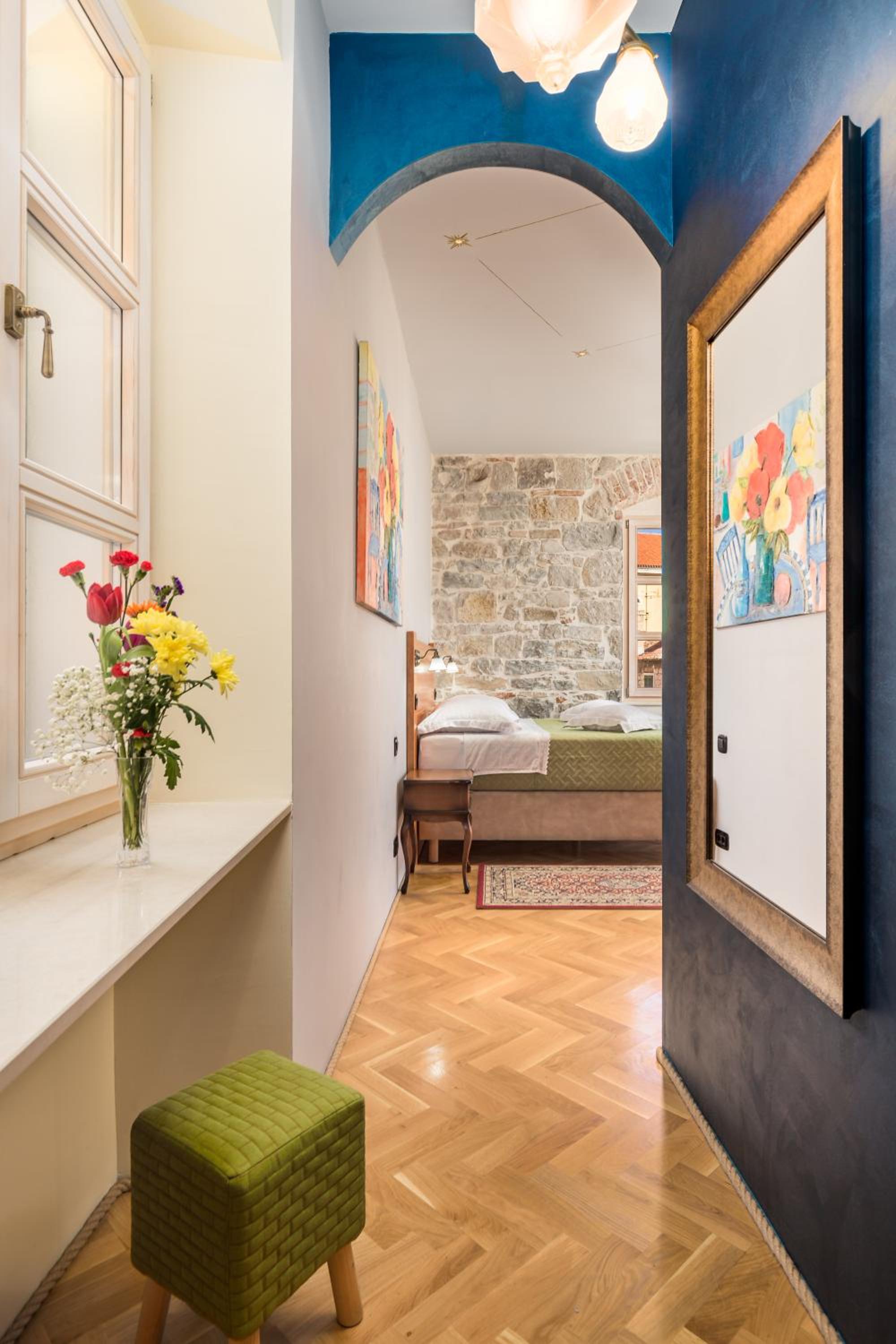 Double Room - Photo 22
