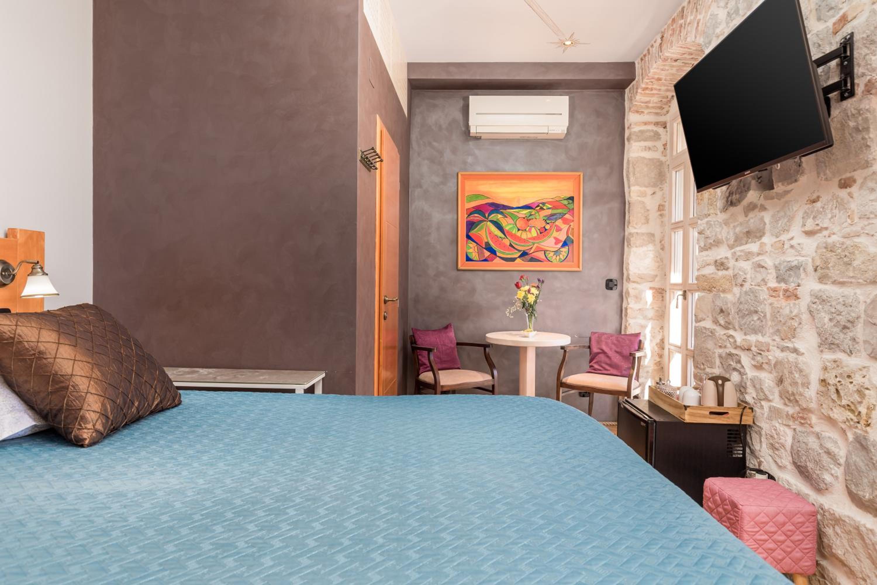 Double Room - Photo 21