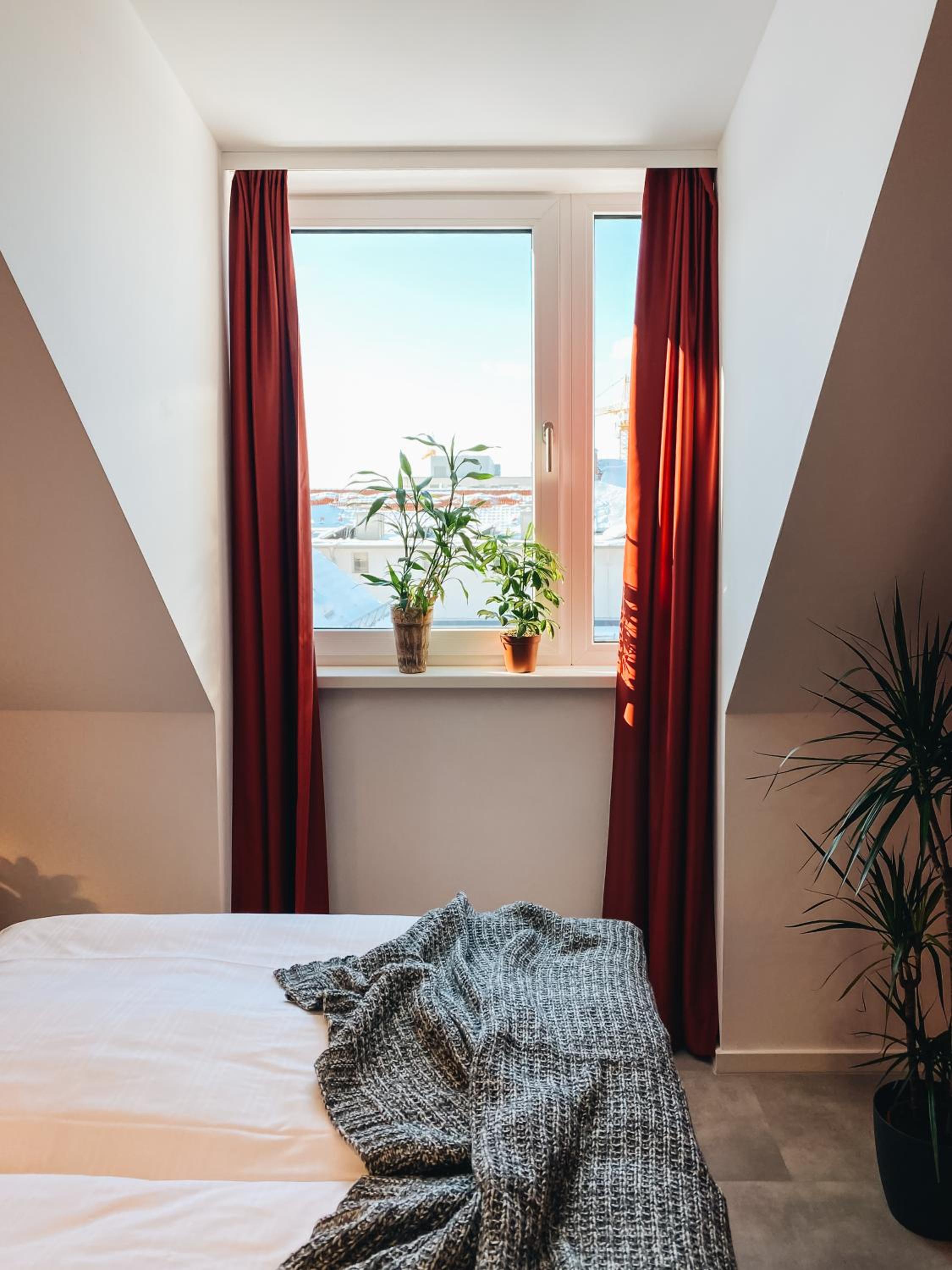 Penthouse Apartment - Photo 3