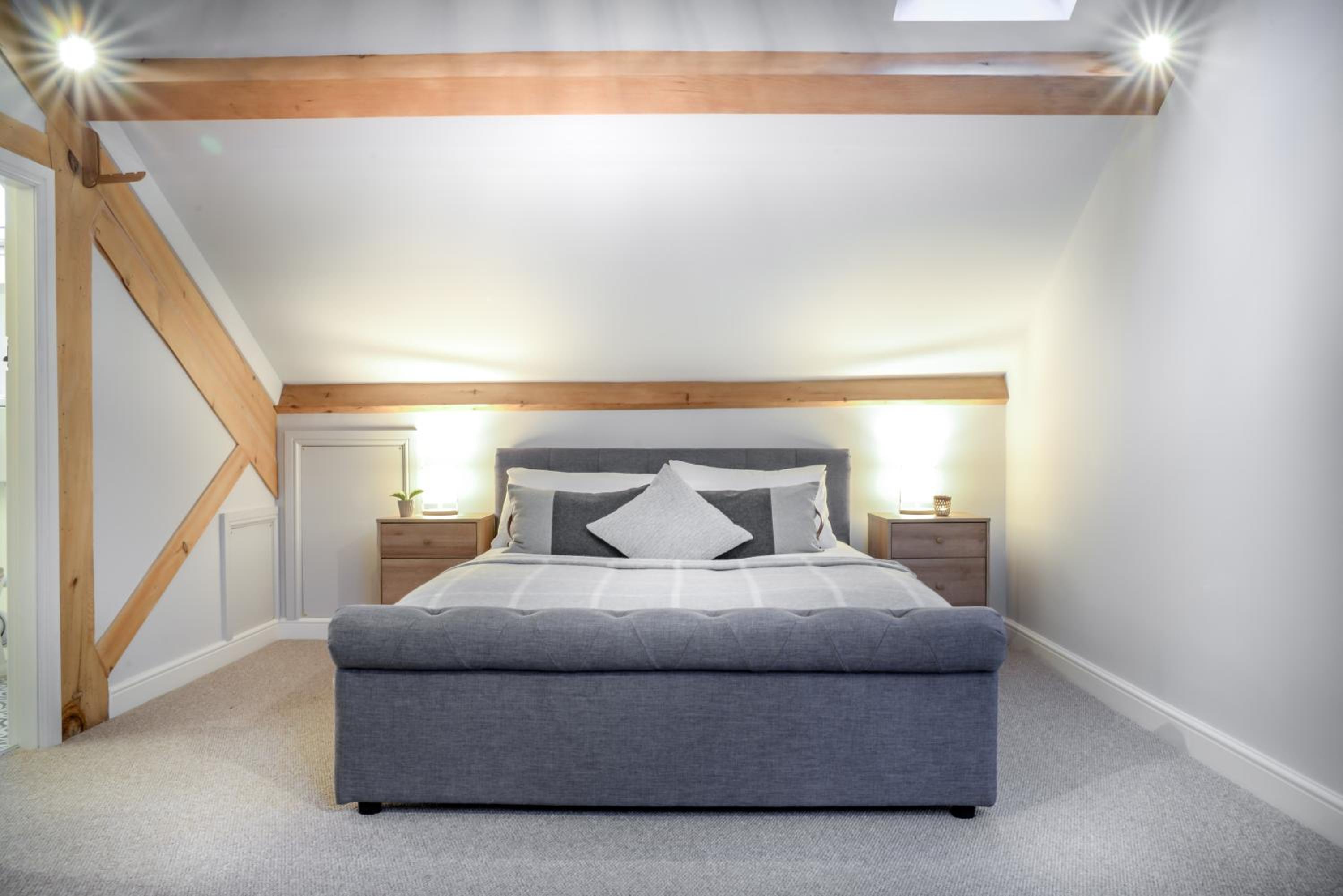 Deluxe King Room photo 2