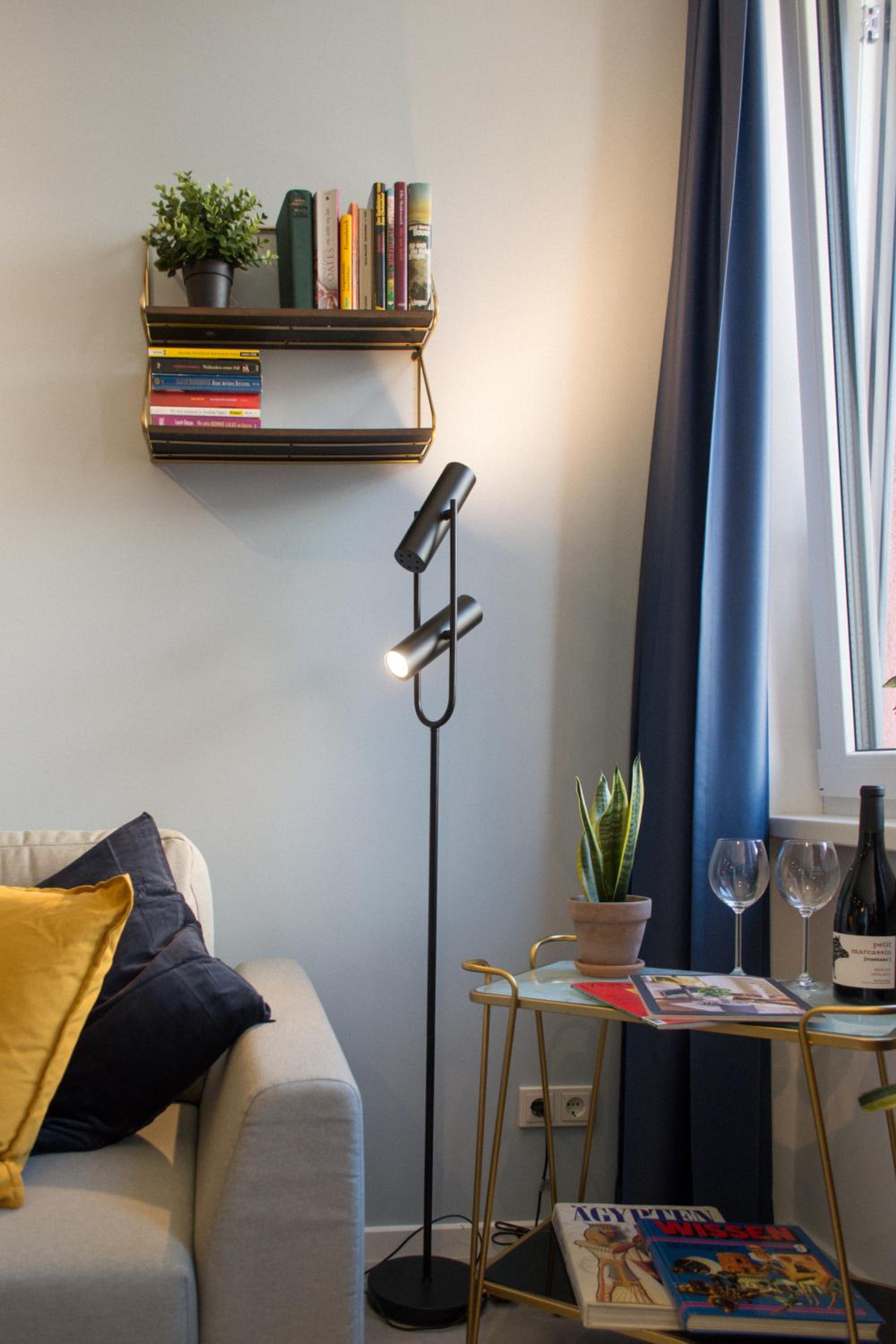 Deluxe Studio Apartment - Photo 7