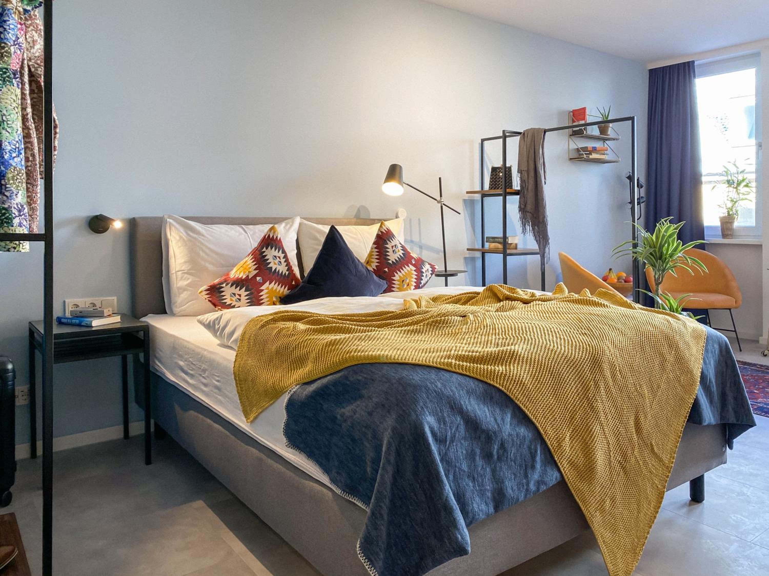Studio Apartment - Photo 8