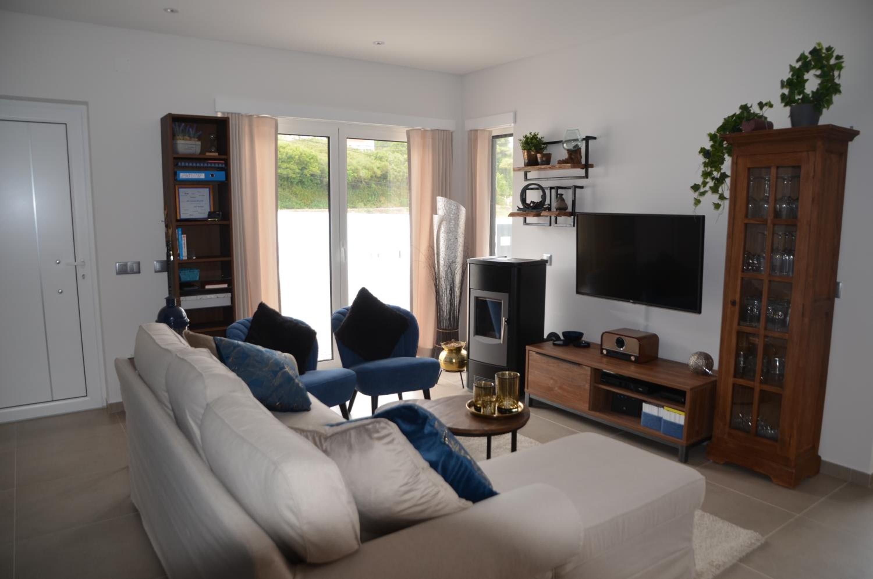 Three-Bedroom Villa photo 1