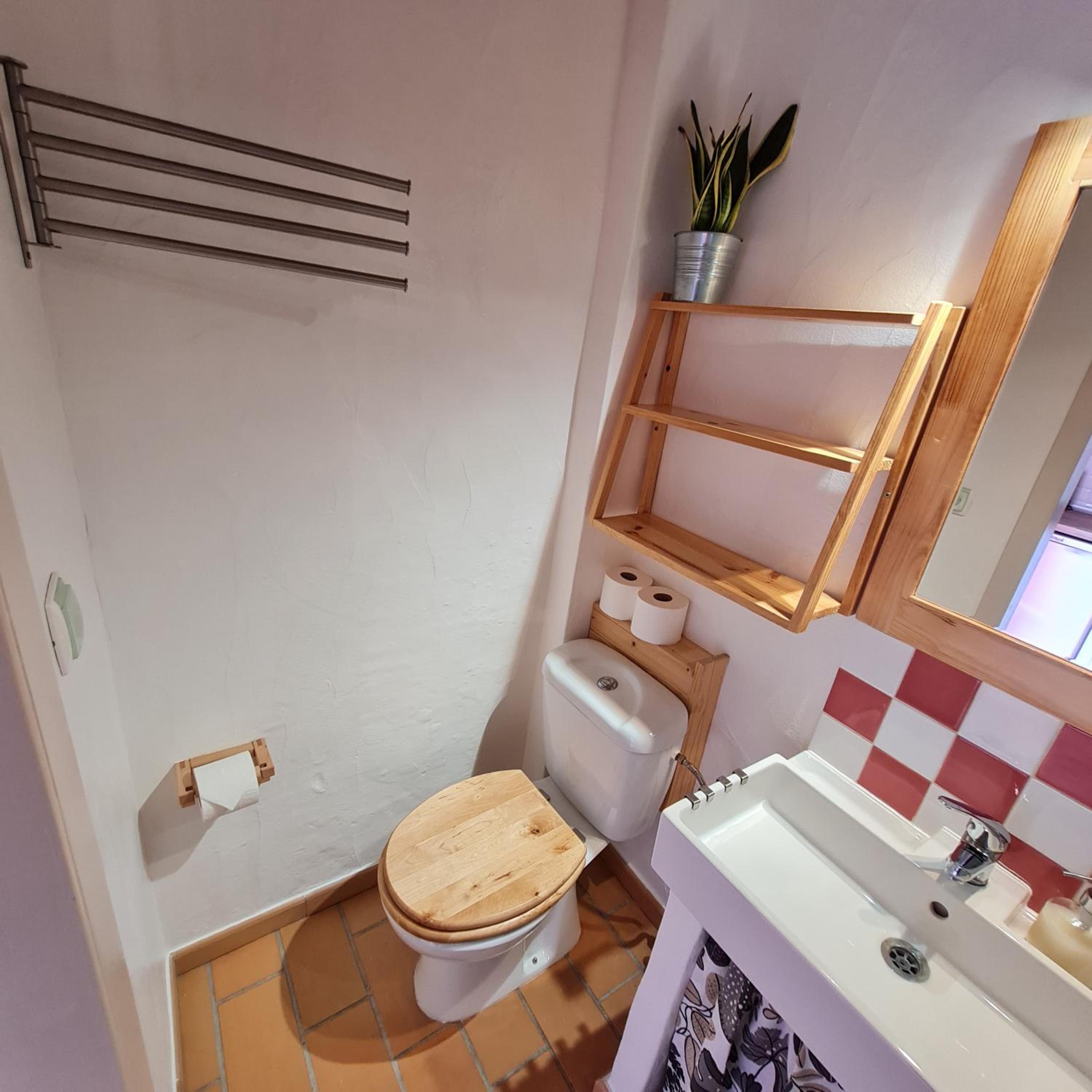 One-Bedroom House photo 3