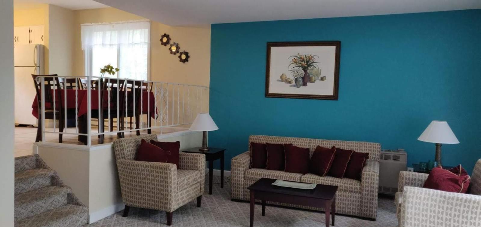 Two-Bedroom House - Photo 1
