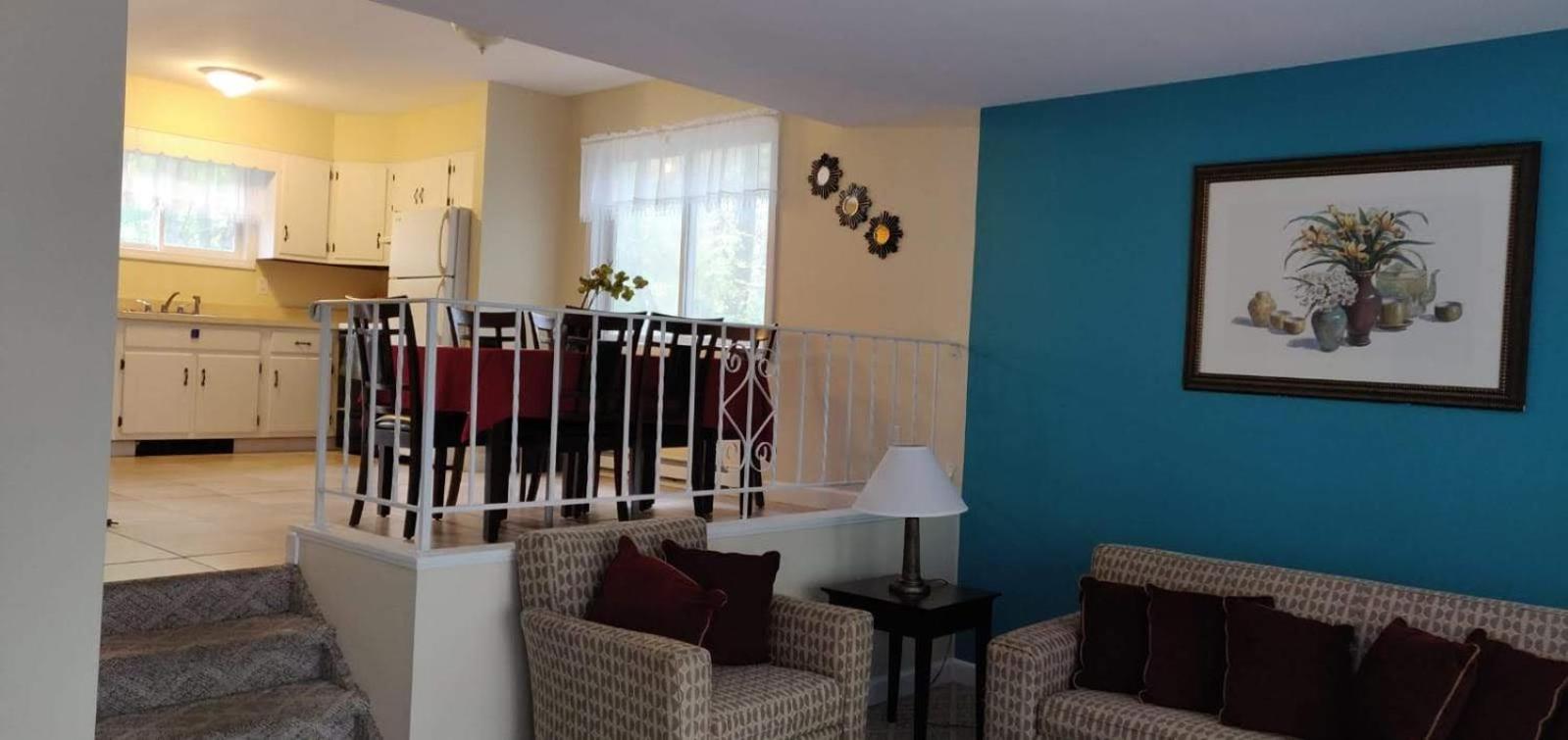 Two-Bedroom House - Photo 9