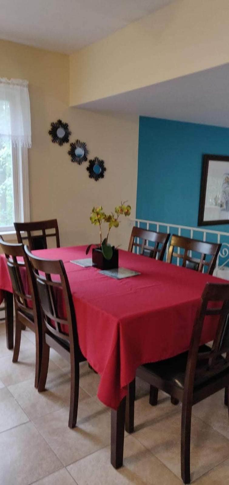 Two-Bedroom House - Photo 11