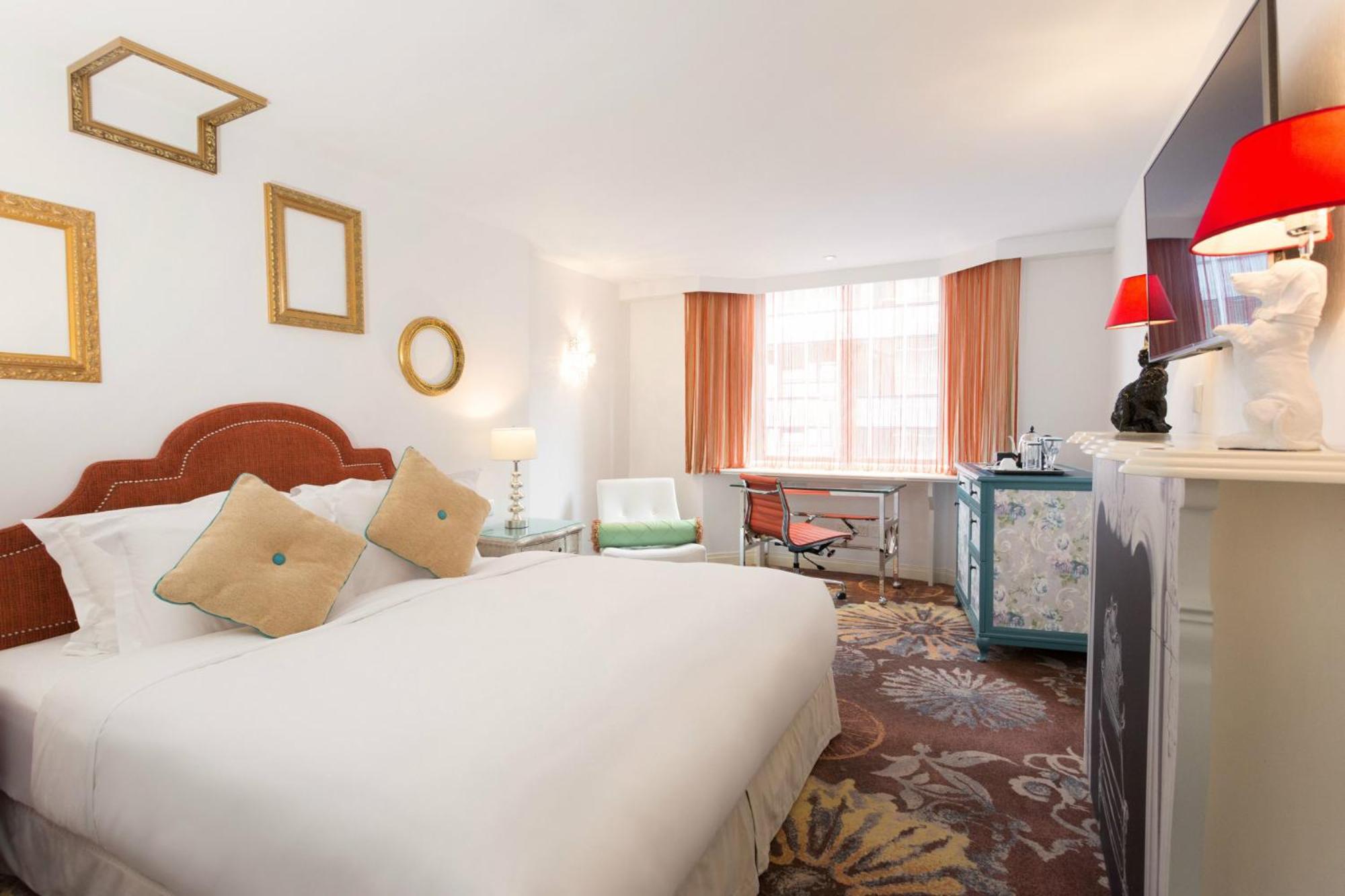 Studio King or Twin Room with Extra Bed photo 2