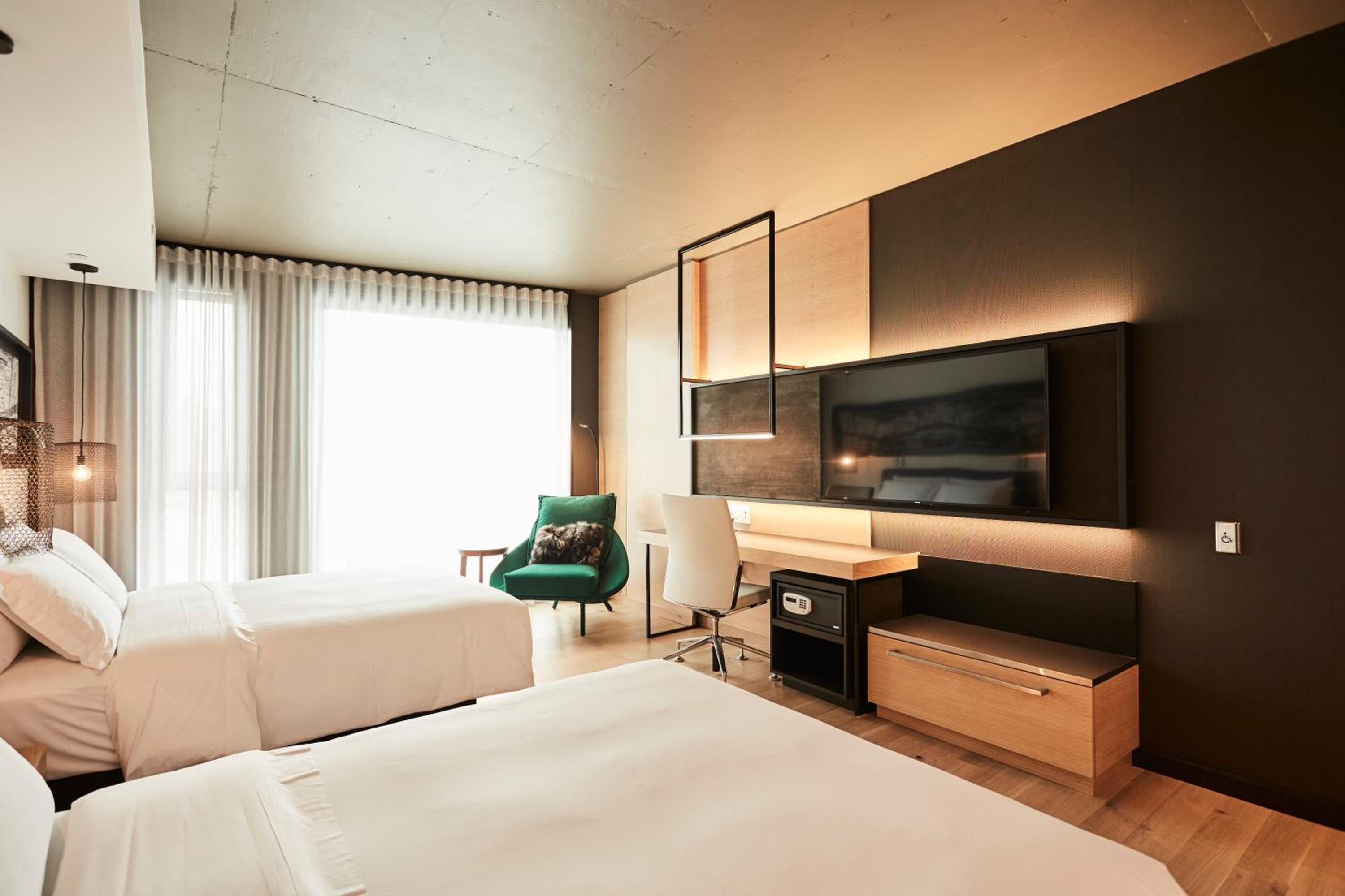 The Classic Room - 2 Queen Beds