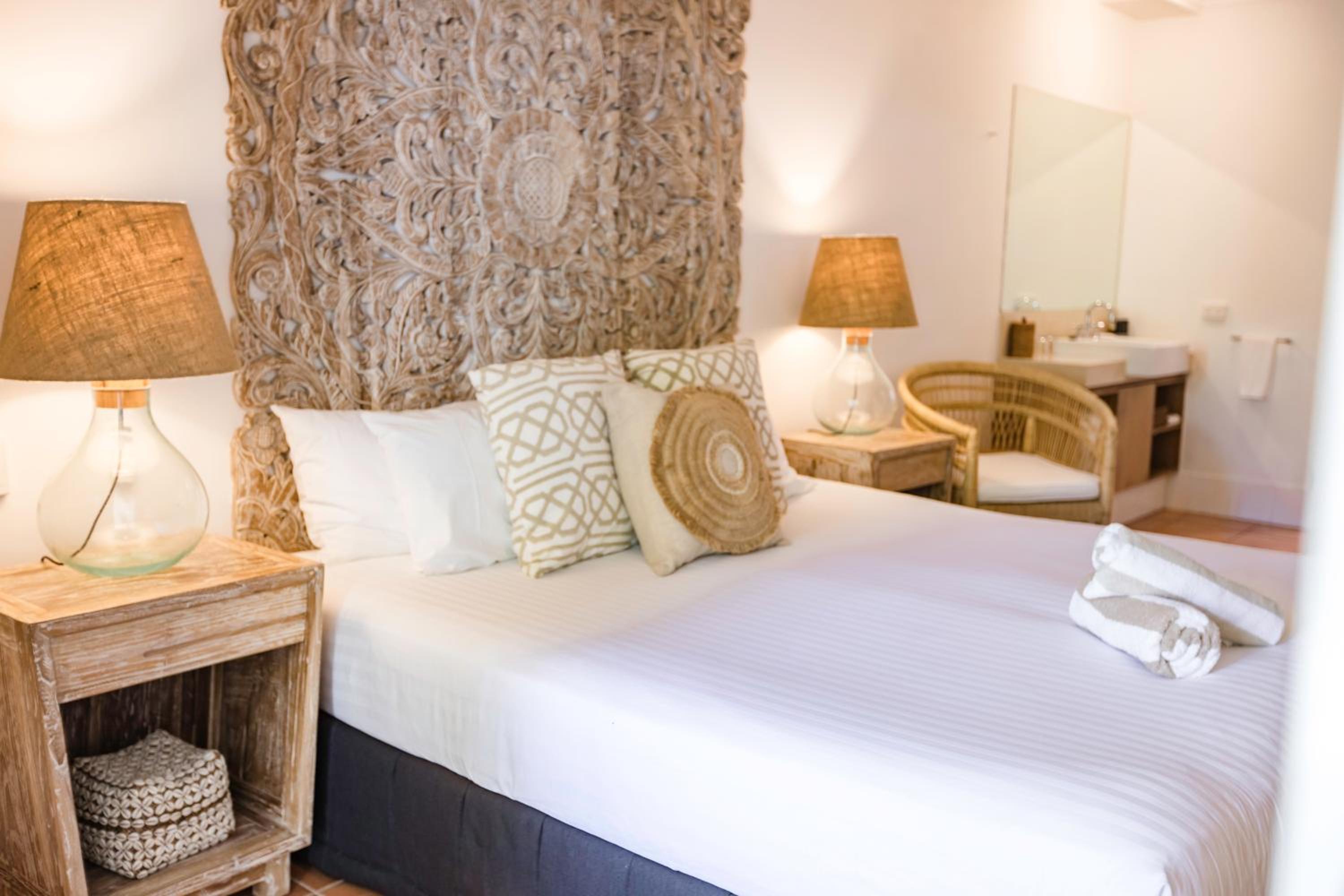 Brigadier King Studio with Tropical Gardens, Couples Swing and Private Balcony - Photo 1