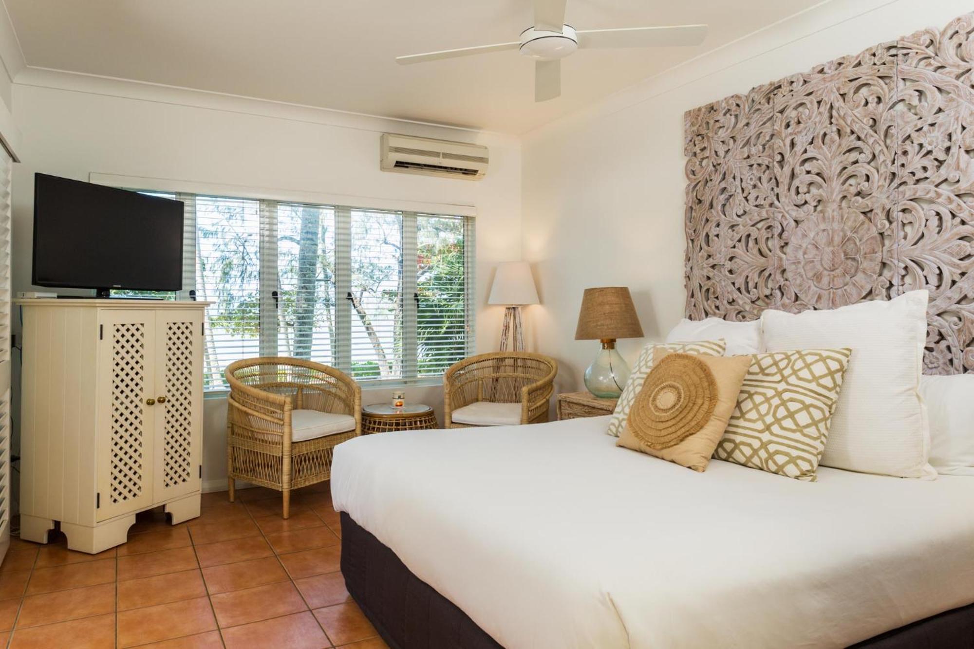 Brigadier Studio with Large SPA Bath, Couples Swing, Balcony