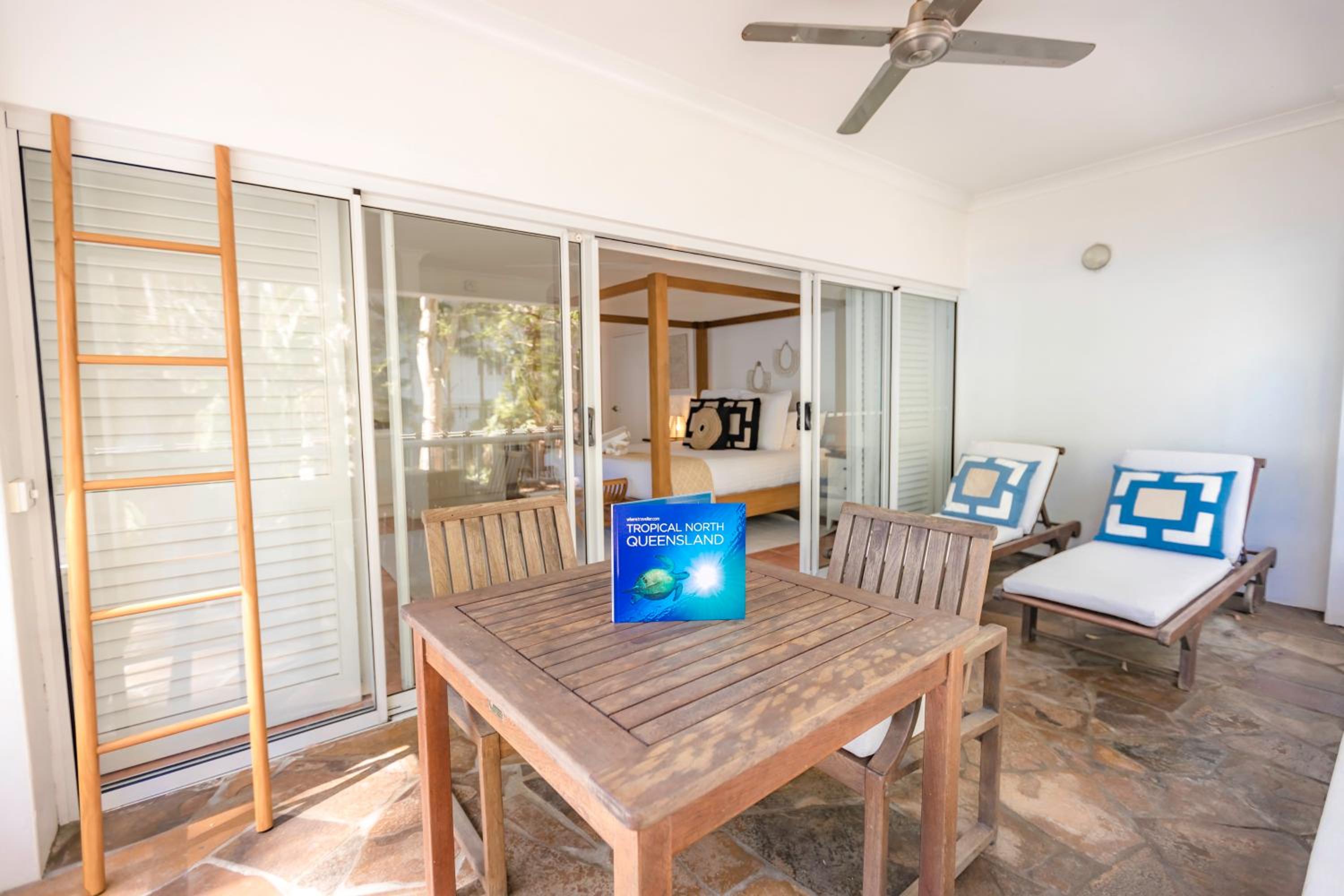 Spacious King Suite with Ocean View - Photo 7