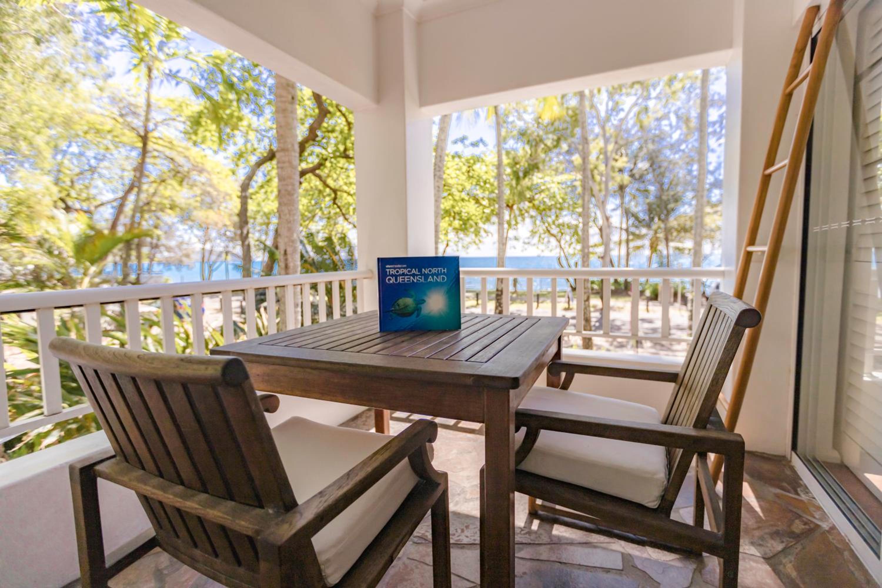 Spacious King Suite with Ocean View - Photo 2