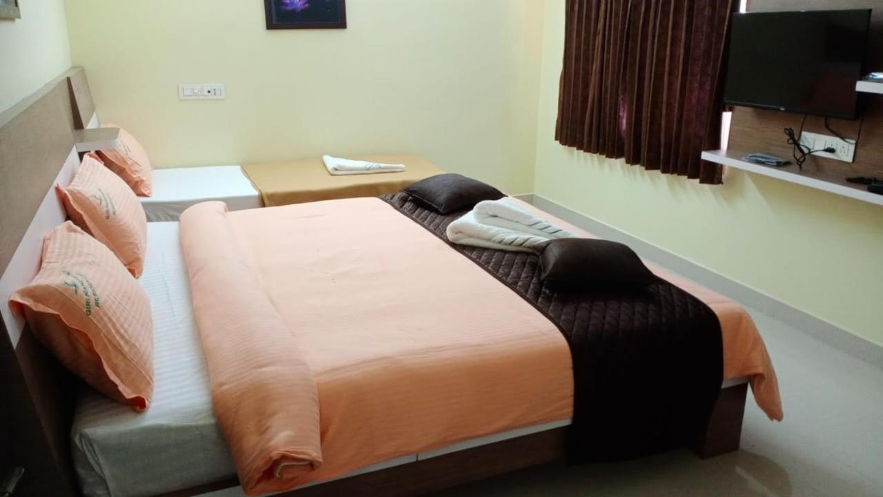 Deluxe Double Room with Extra Bed photo 3