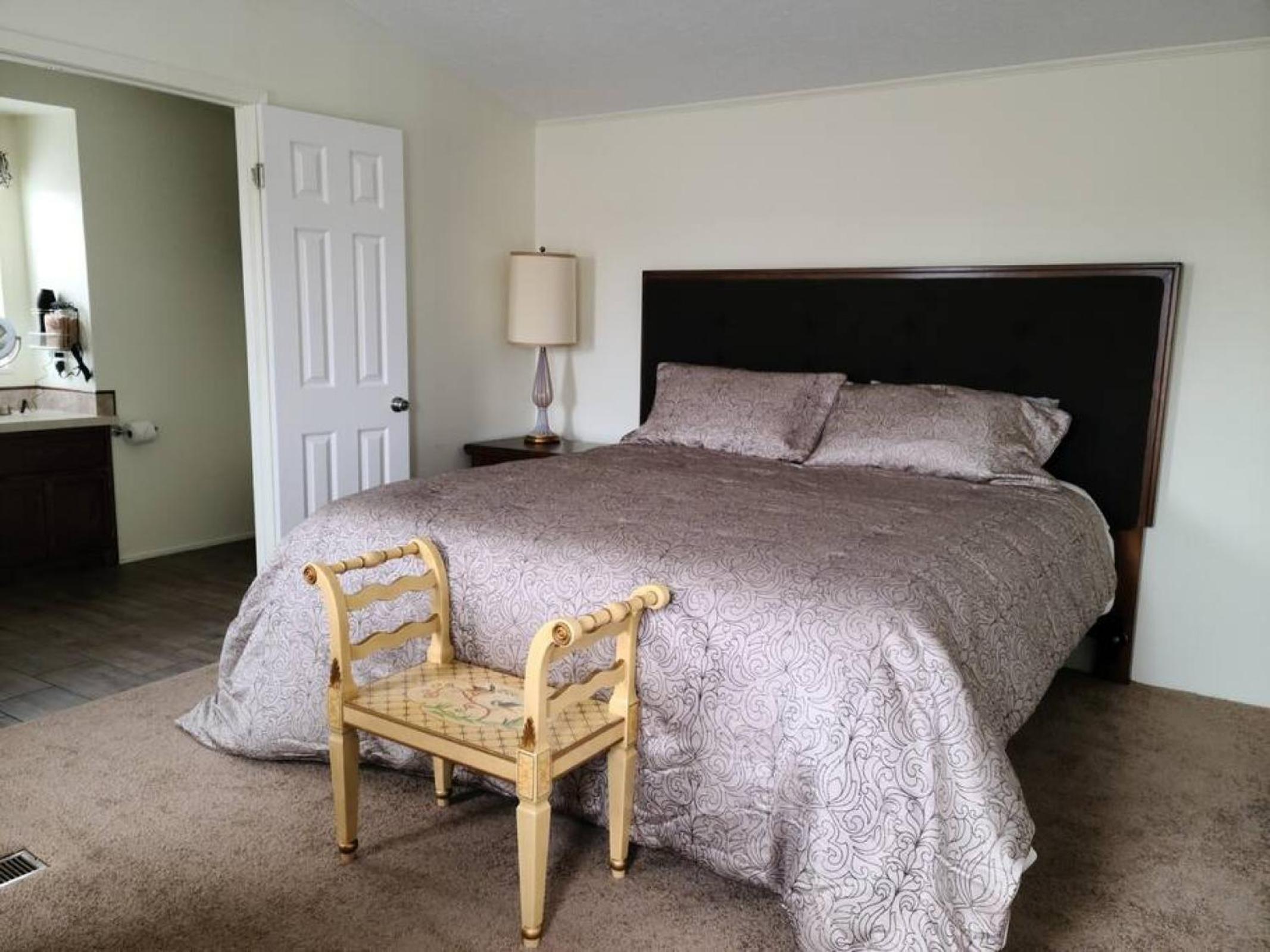 Two-Bedroom House photo 2