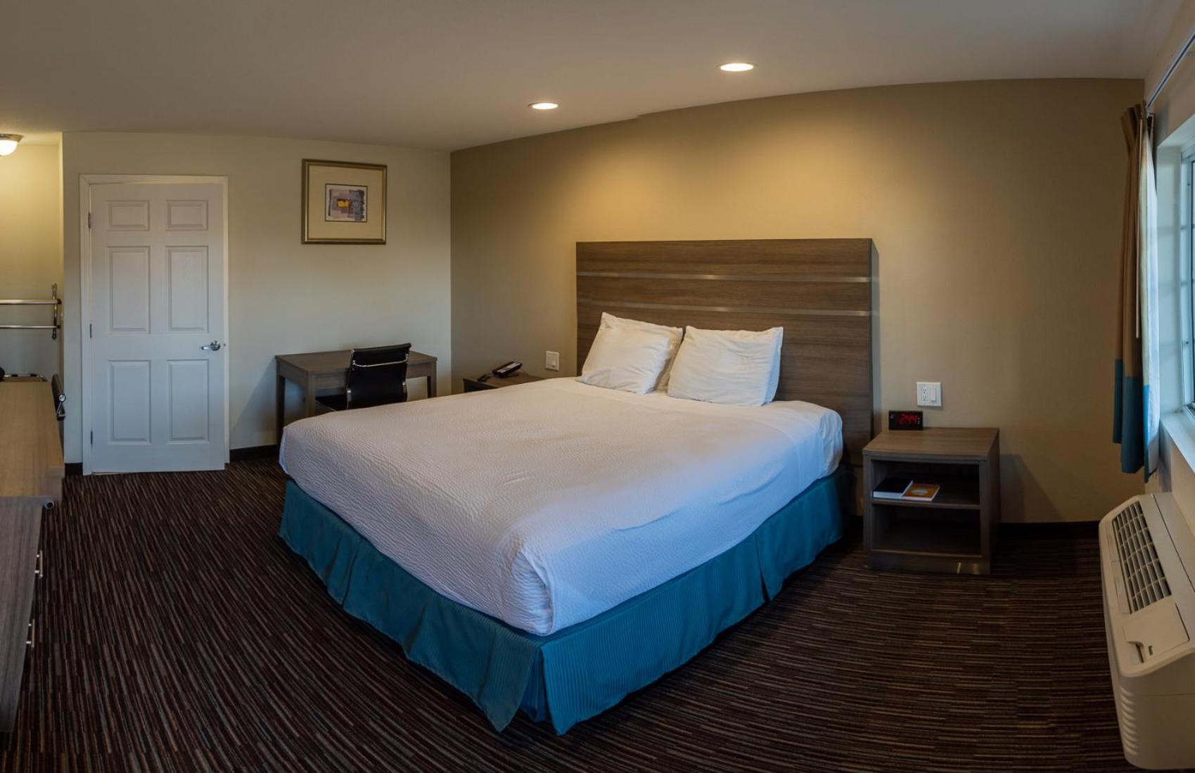 King Room - Accessible/Non-Smoking photo 1
