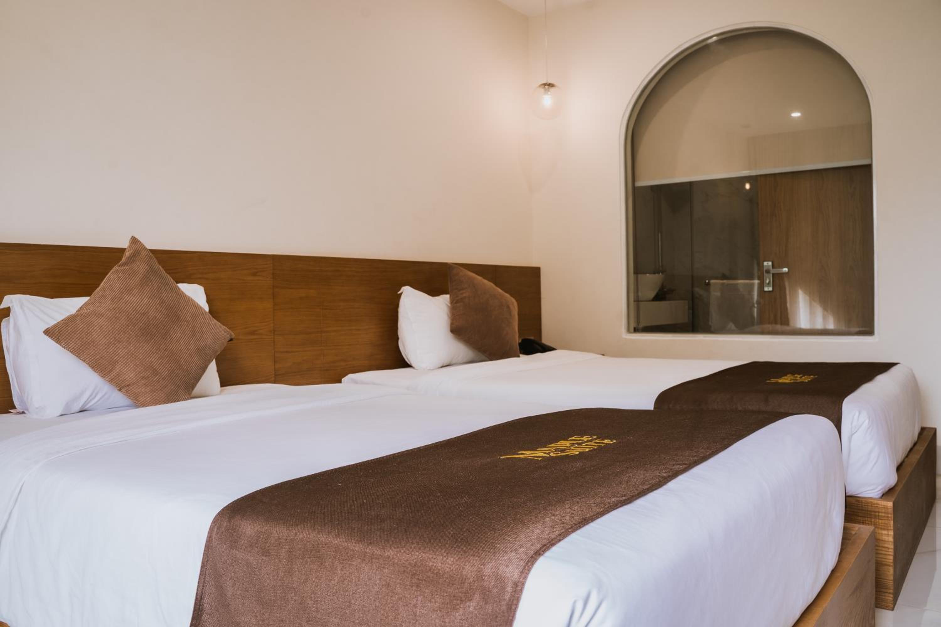 Superior Twin Room With City View