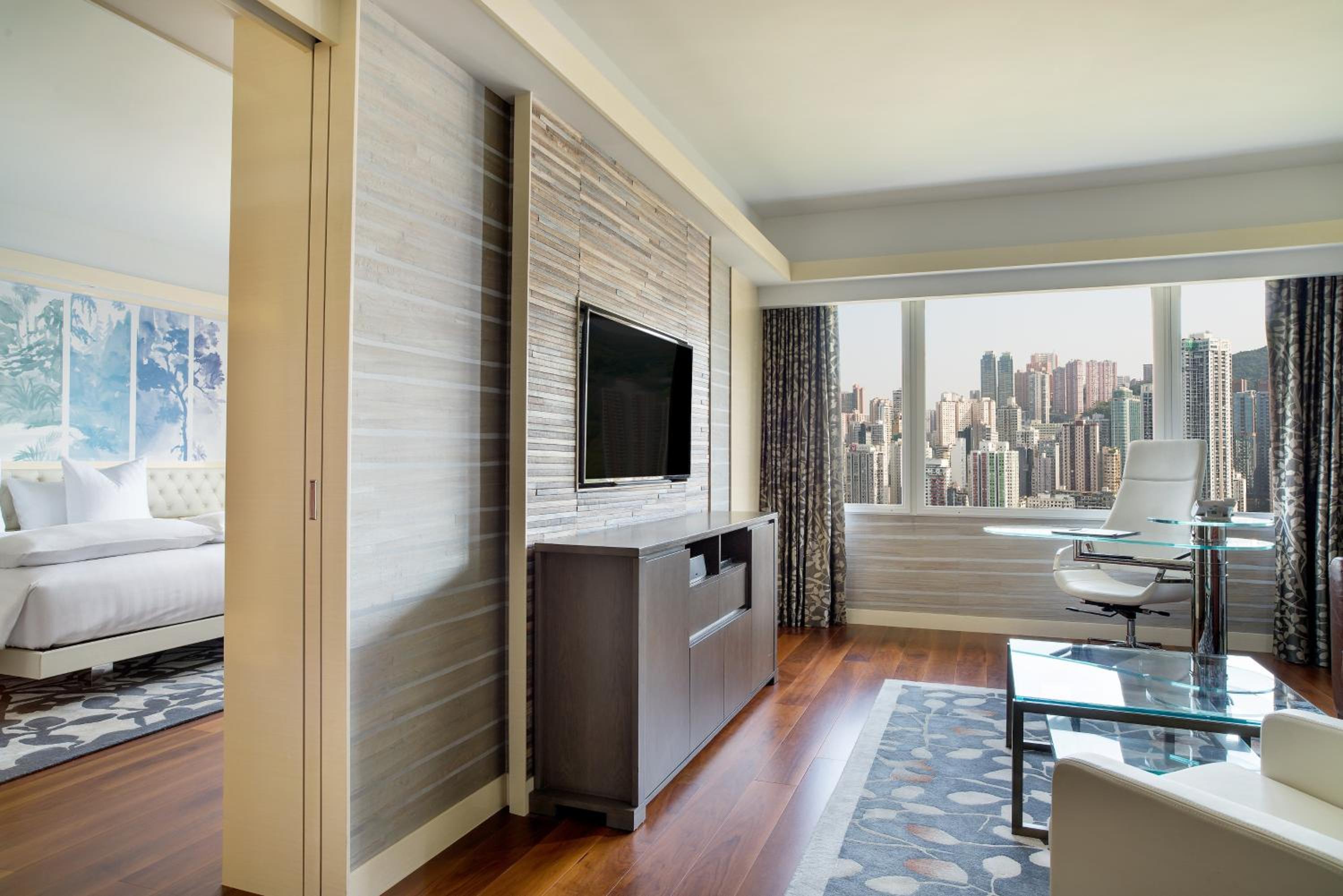 Park Lane Suite With Park And Harbour View