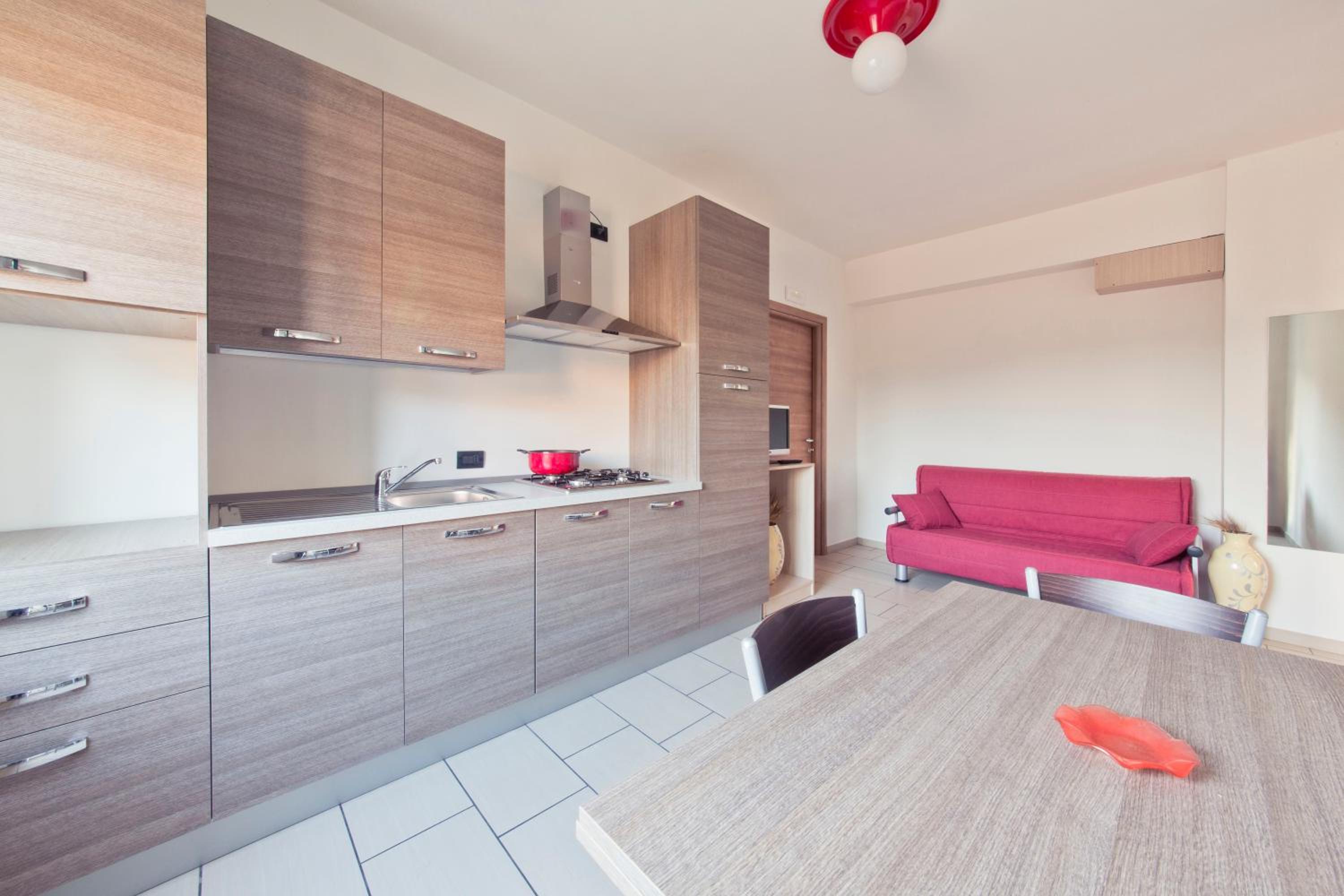 One-Bedroom Apartment - Photo 5