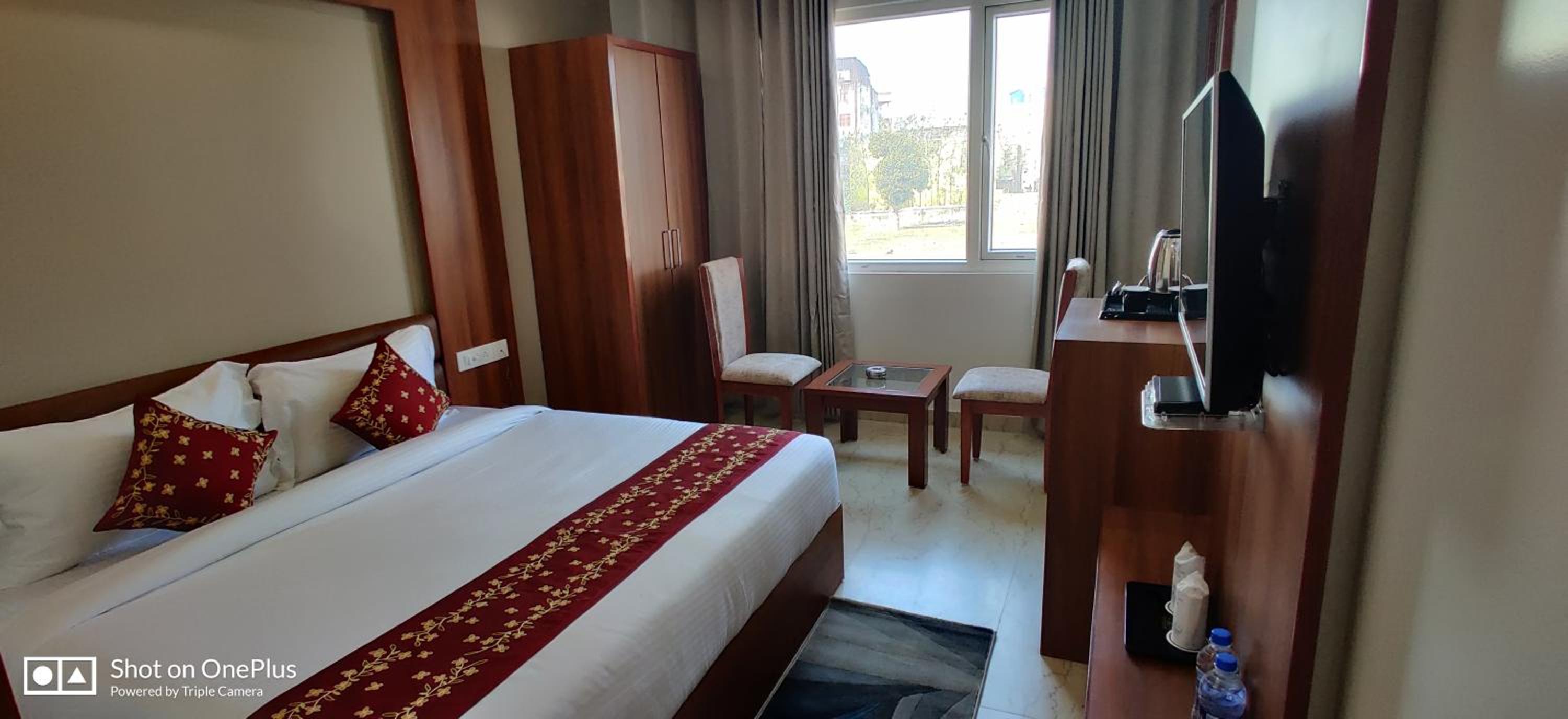 Deluxe Room - Photo 1