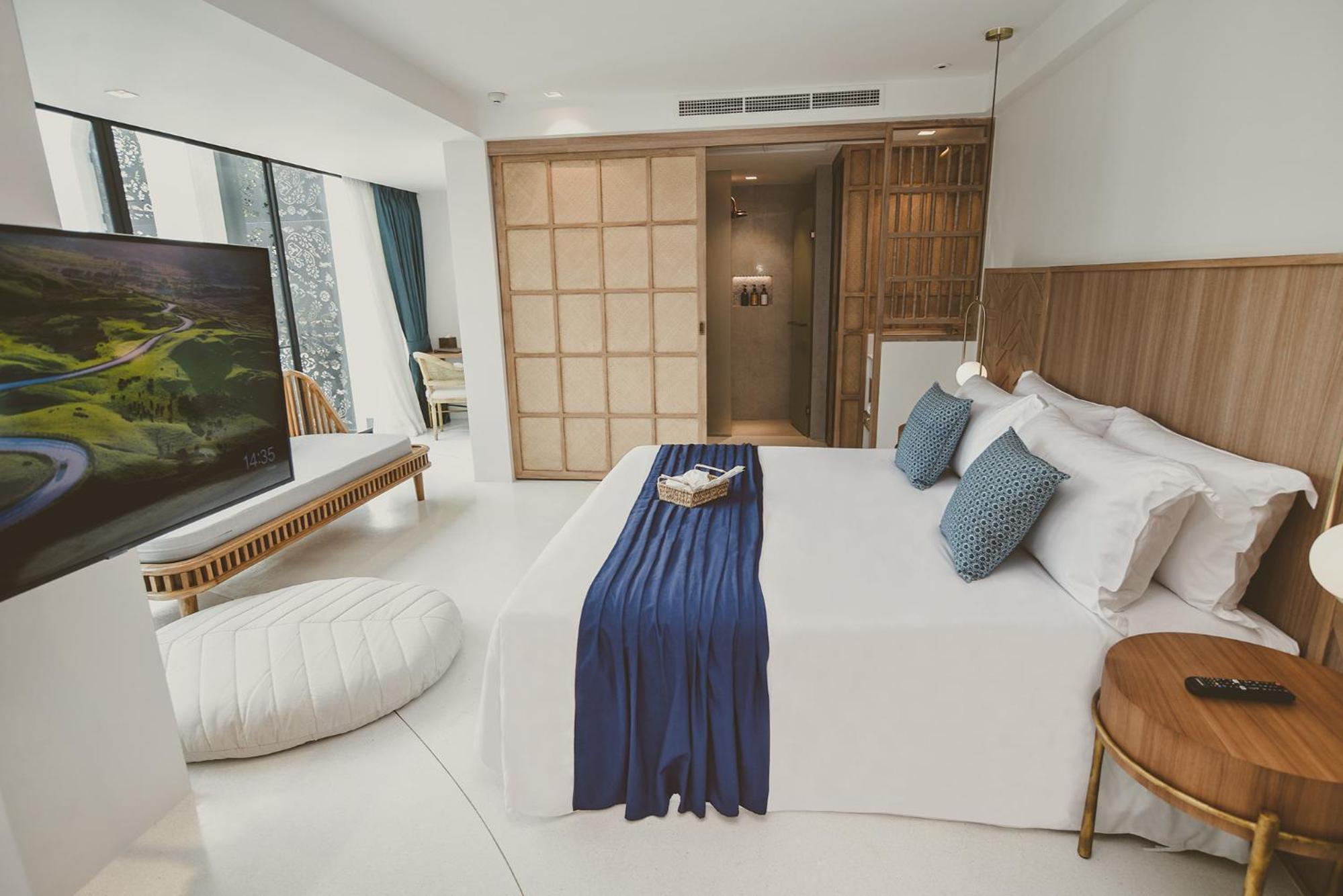 Lanna Suite with Pool View - Photo 2