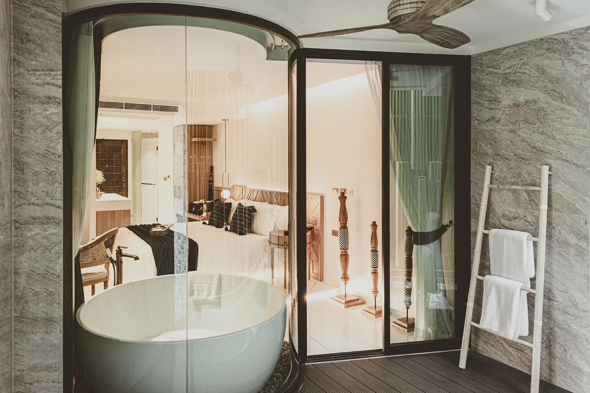 Plunge Pool Suite - Photo 6