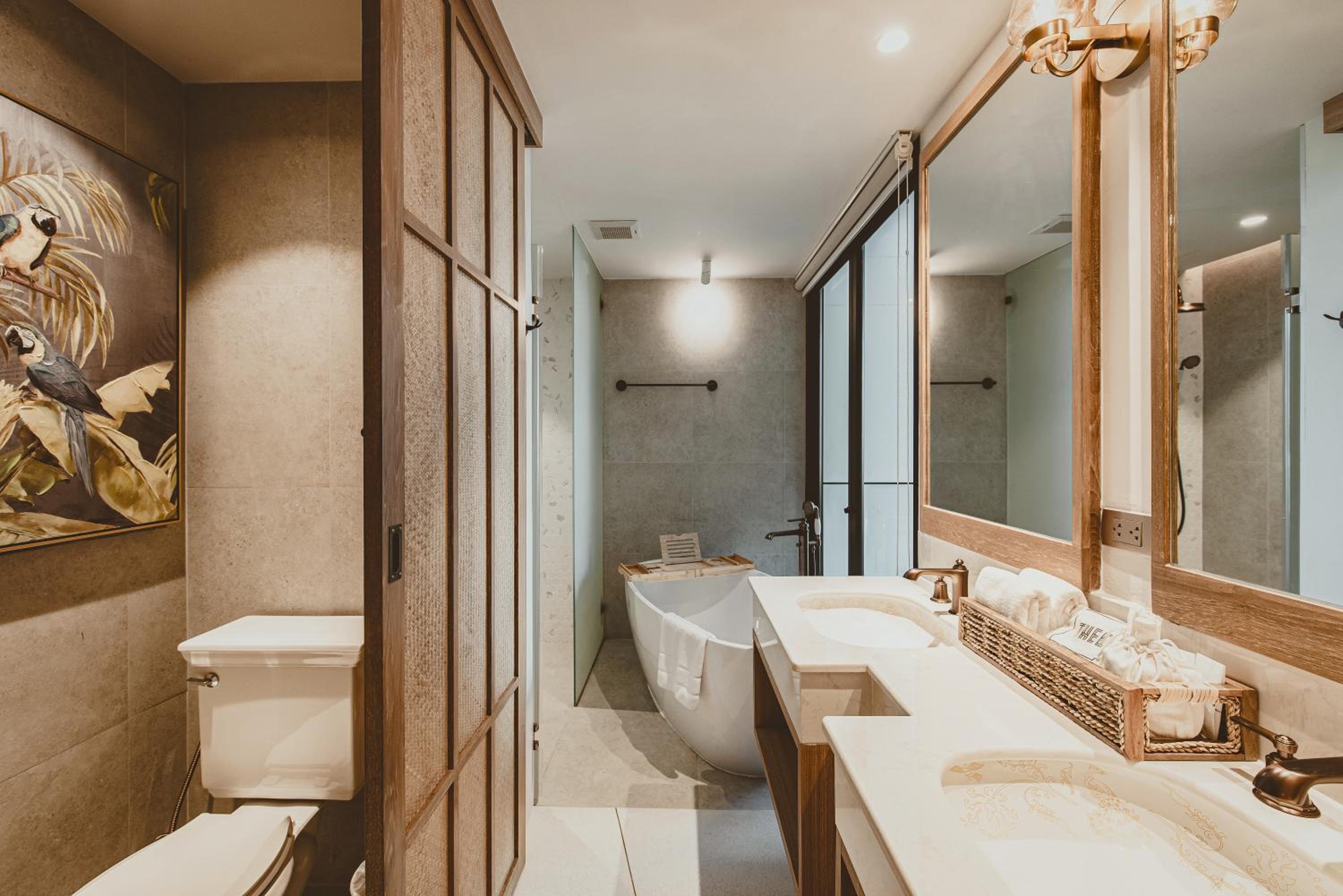 Lanna Grand Deluxe with Bathtub  - Photo 7