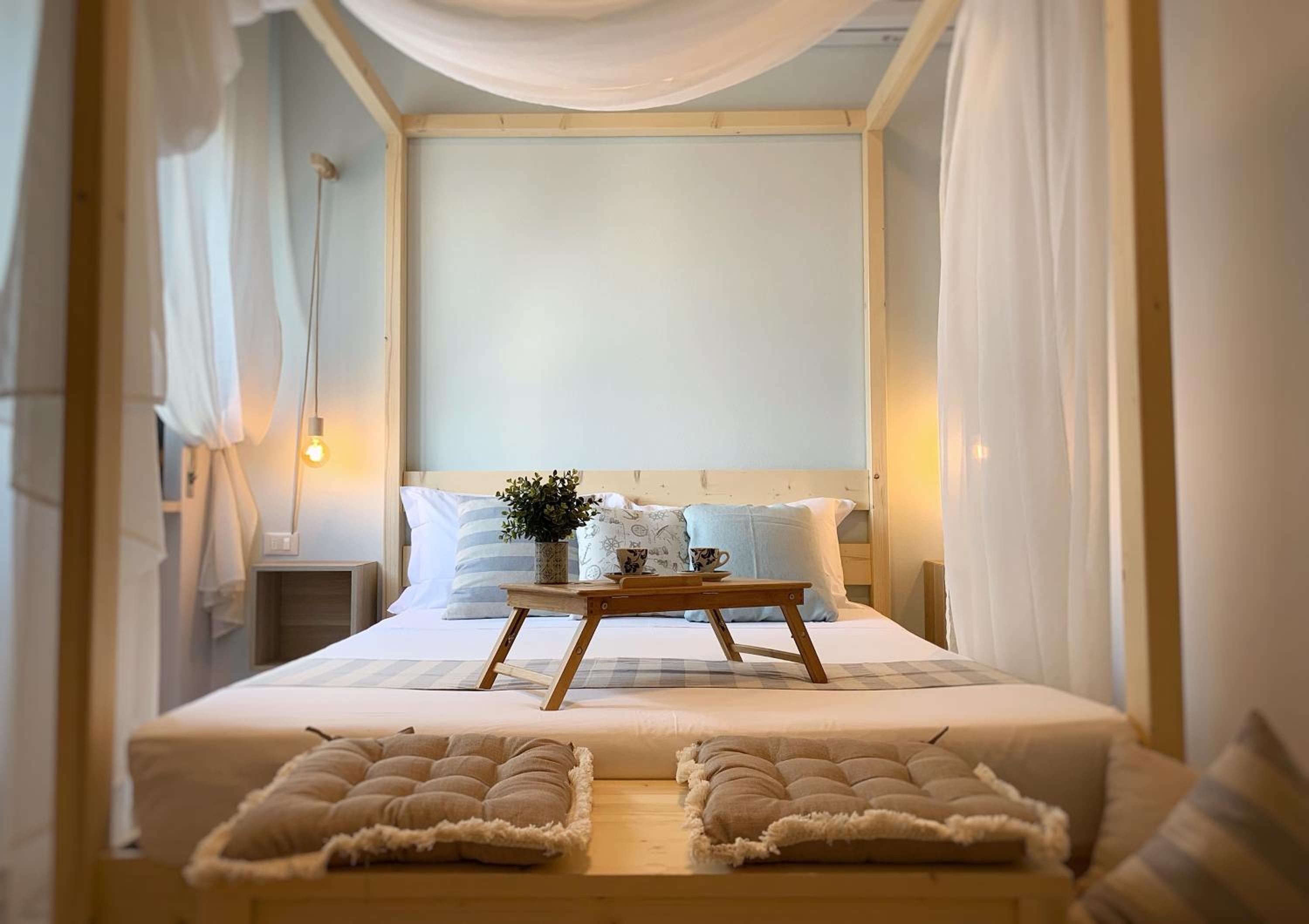 One-Bedroom Apartment with Balcony photo 1