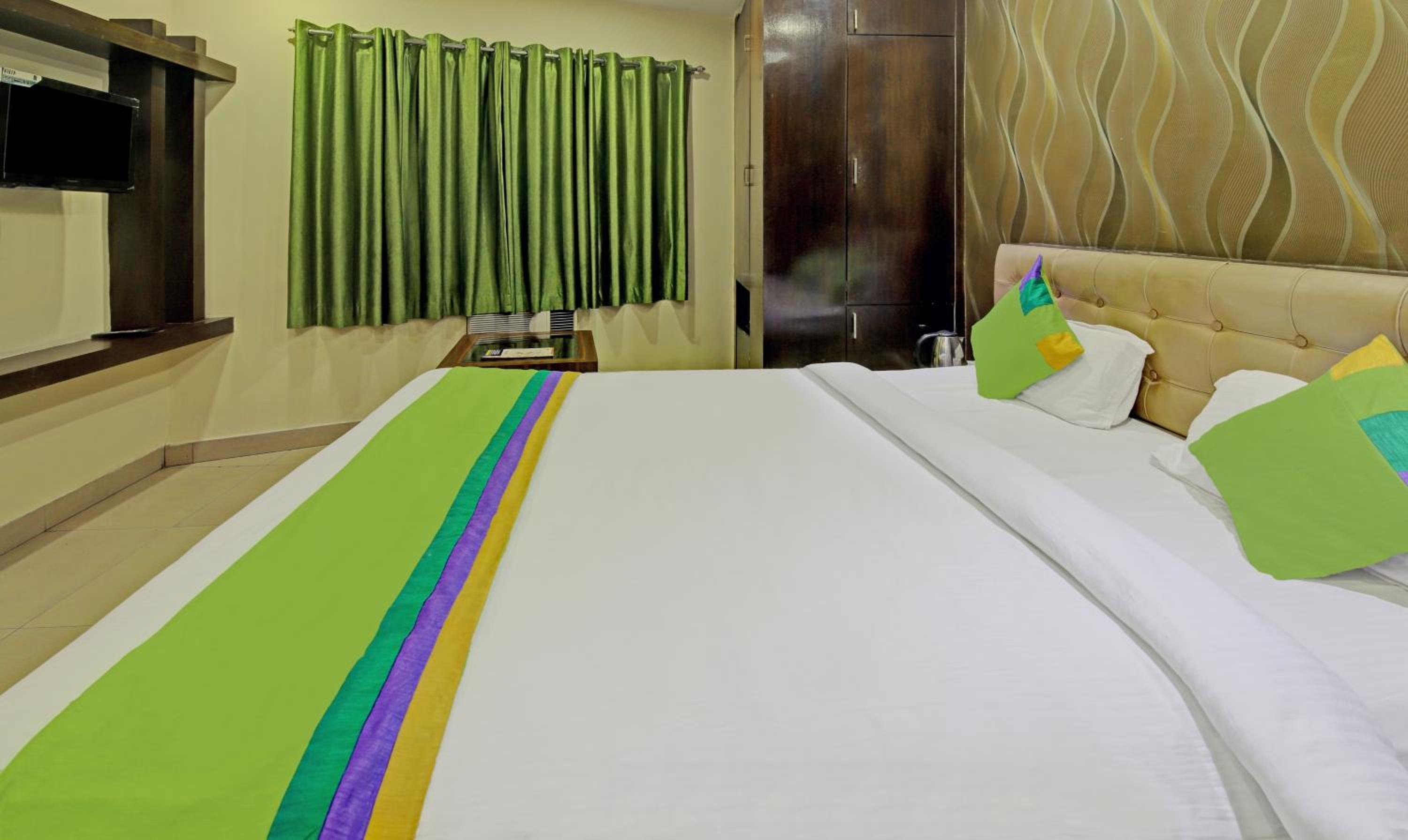 Deluxe Double Room - Photo 15