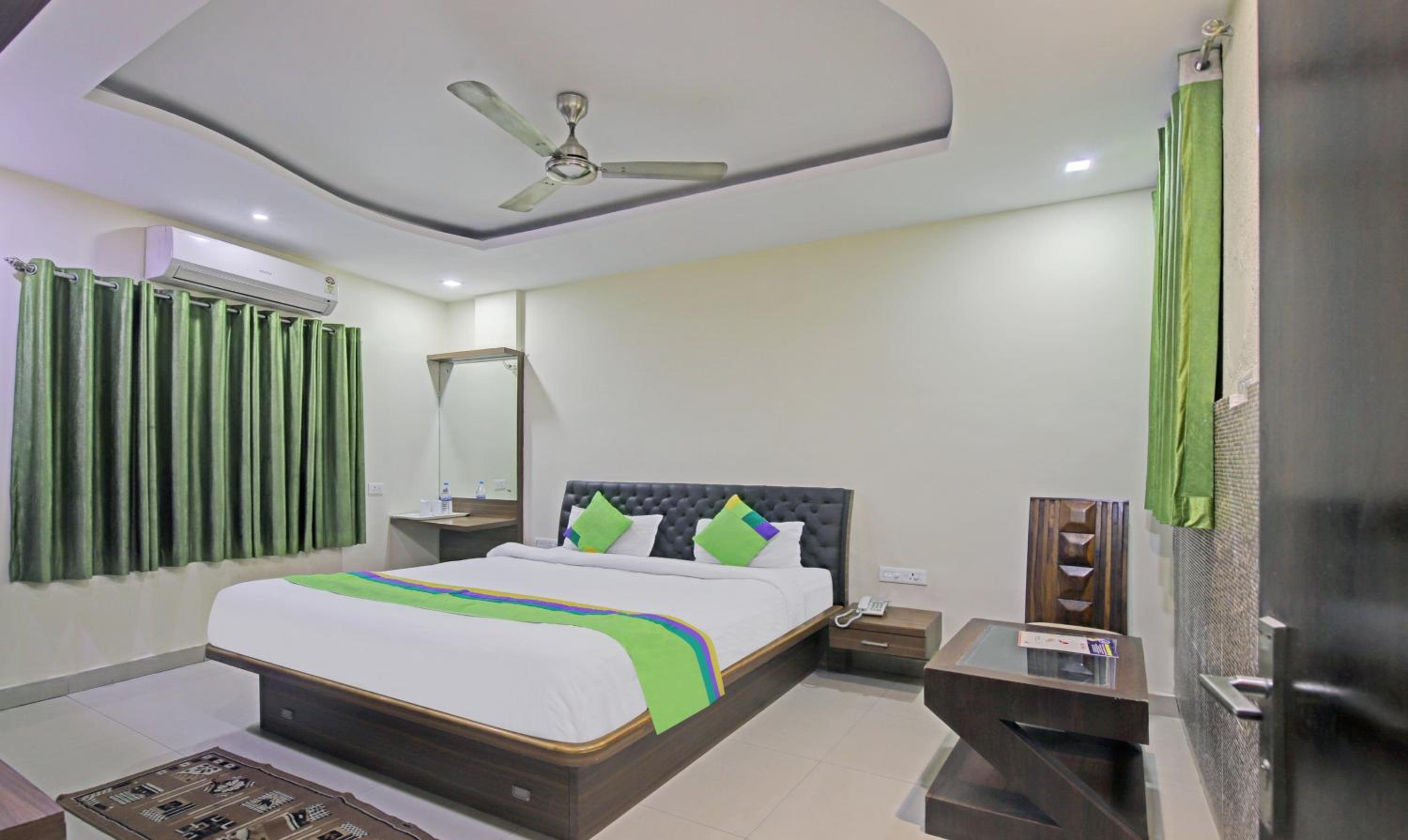 Deluxe Double Room - Photo 1