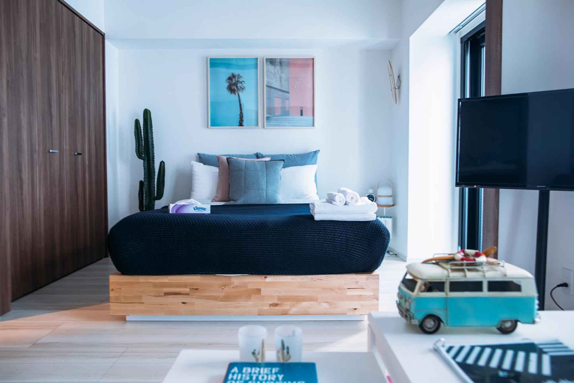 Deluxe Studio Apartment