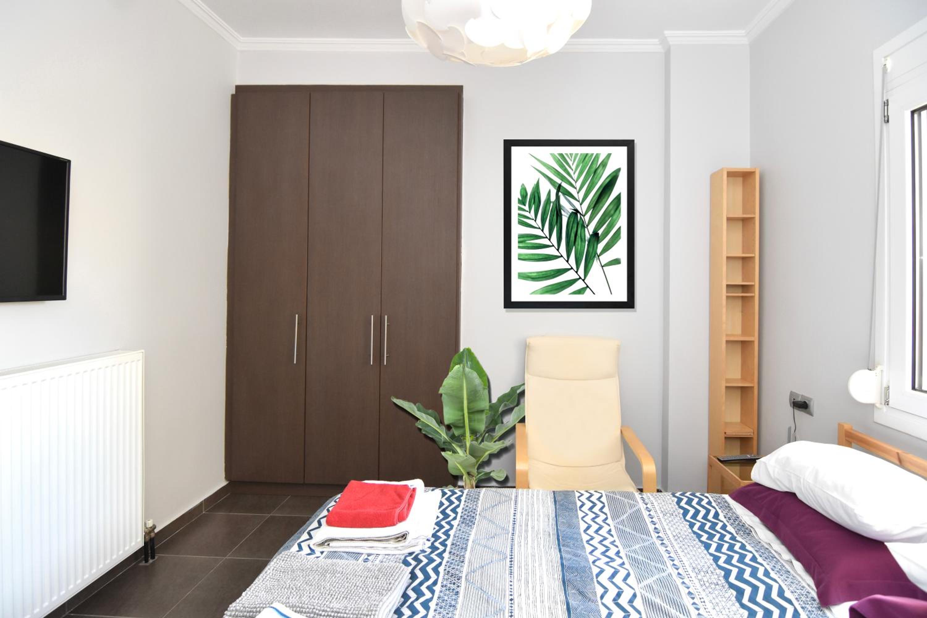One-Bedroom Apartment - Photo 9