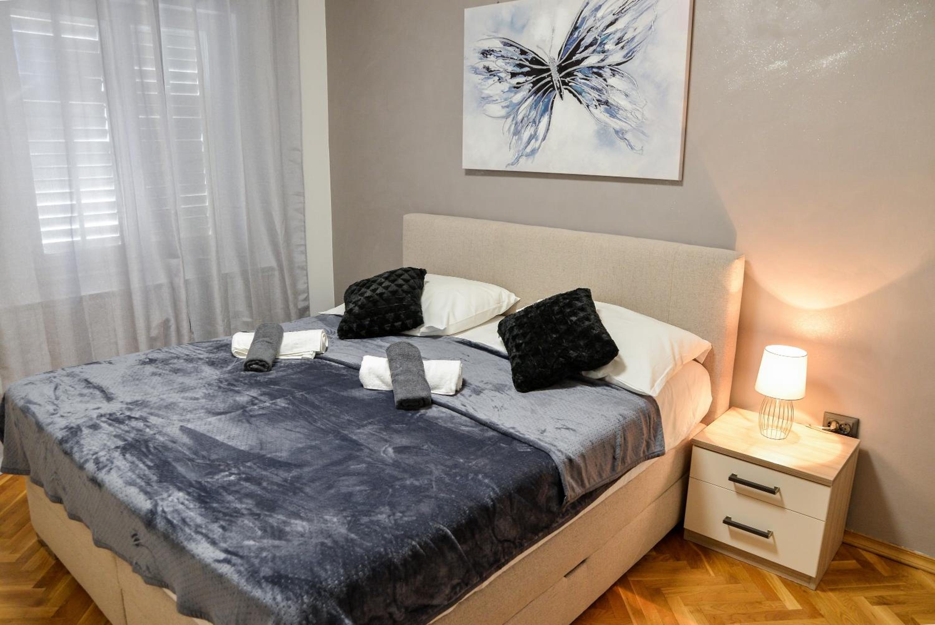 Two Bedroom Apartment With Balcony And Garden View