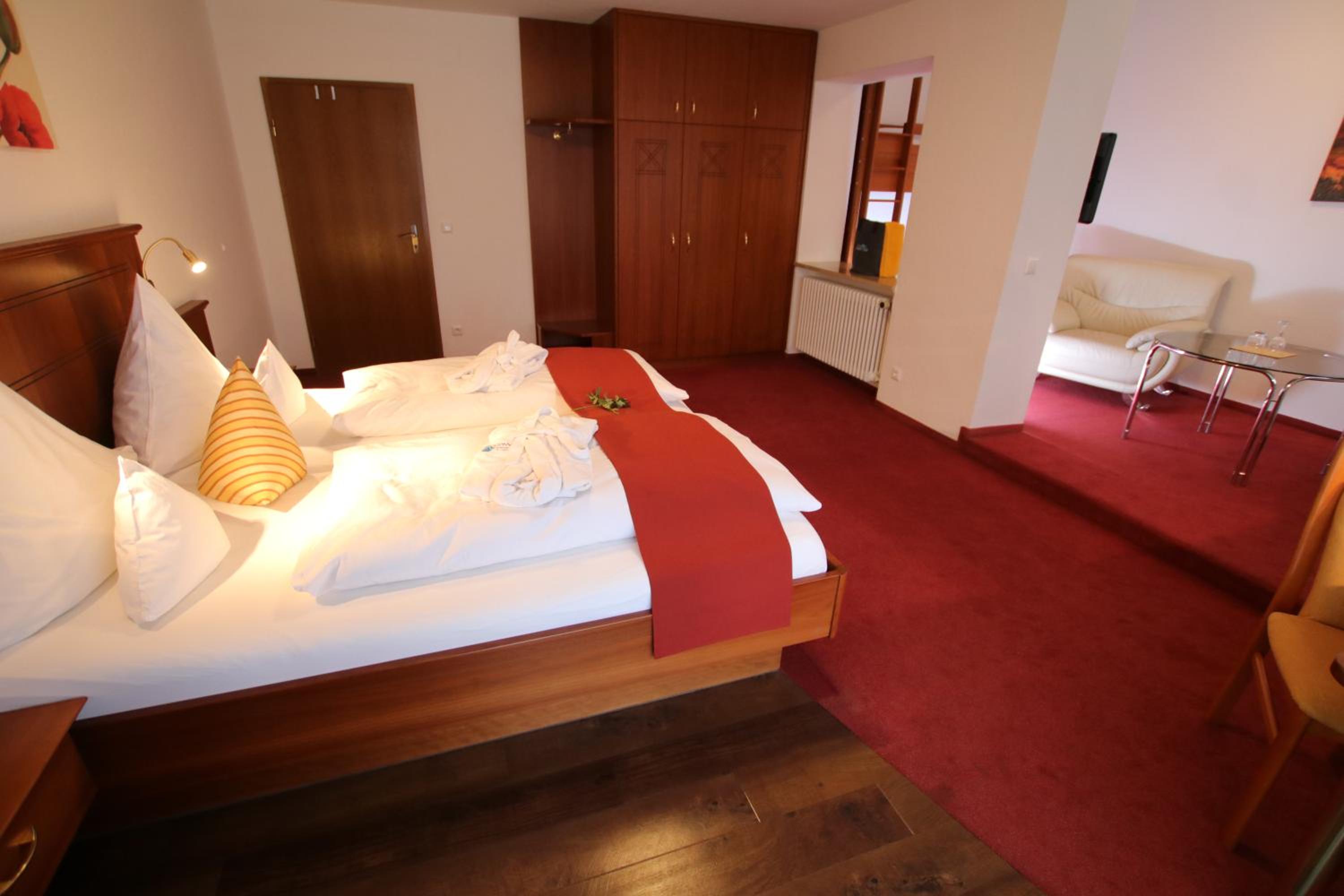Junior Suite - Photo 1