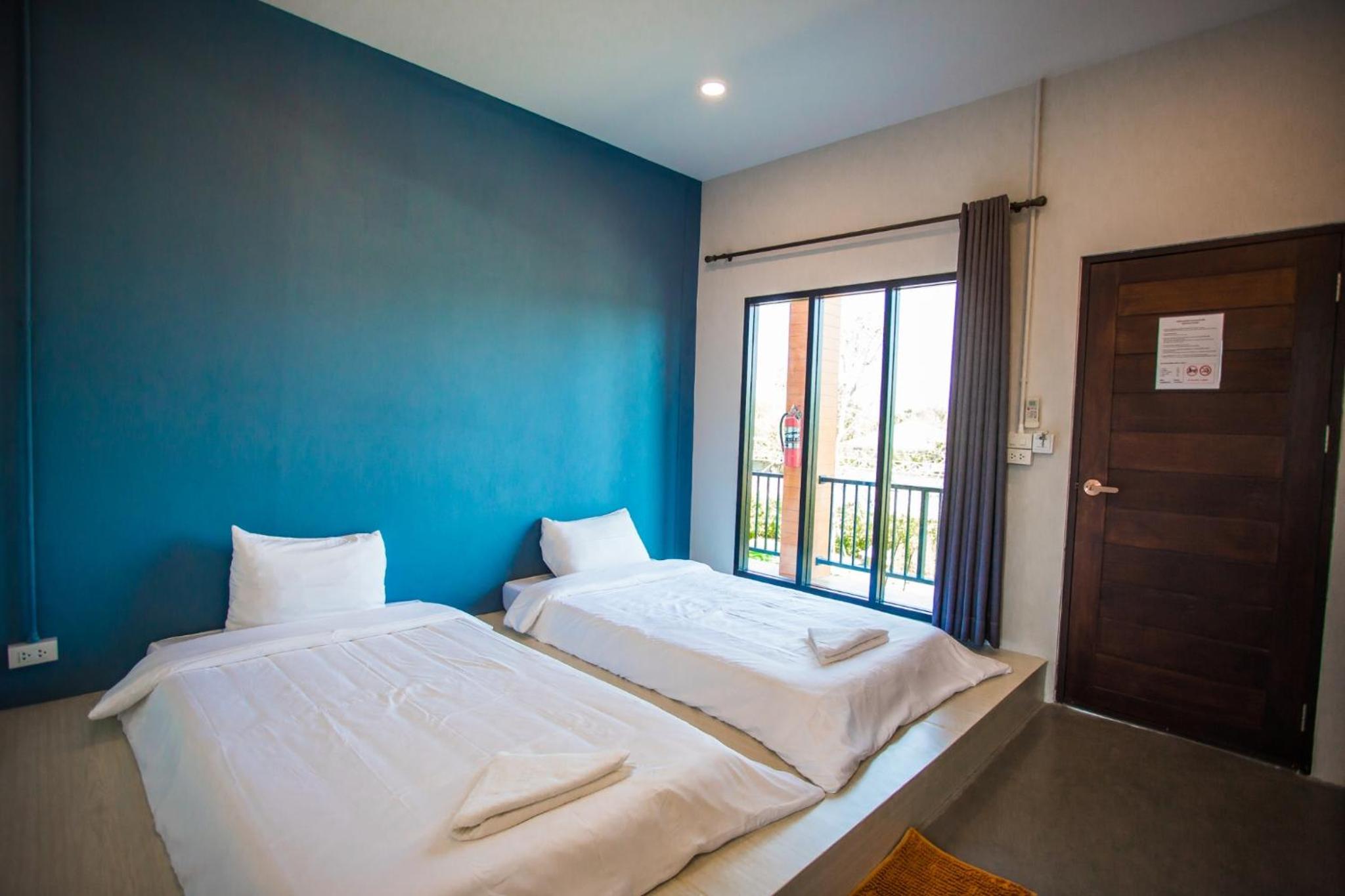 Twin Room - Photo 3