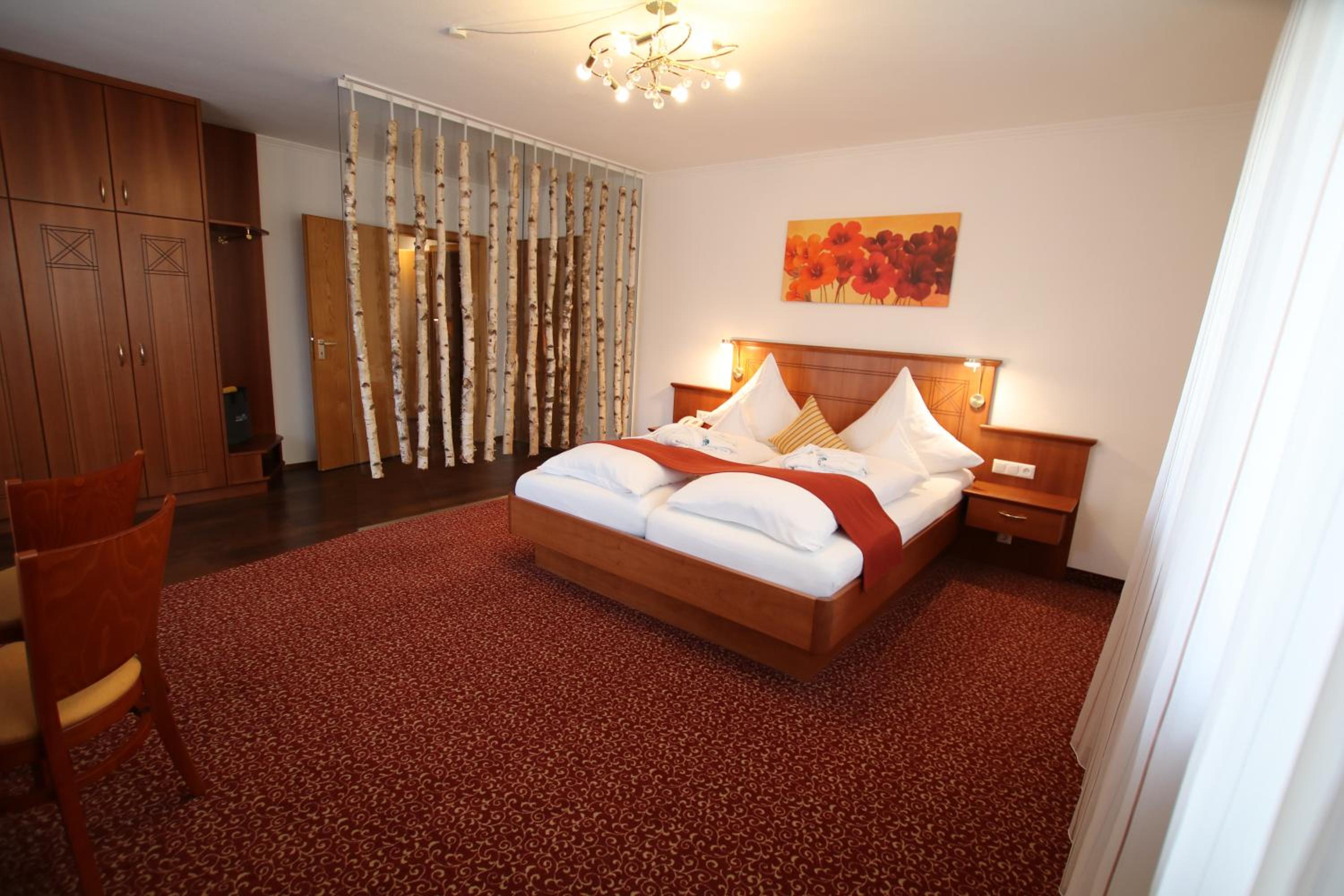 Suite - Photo 3