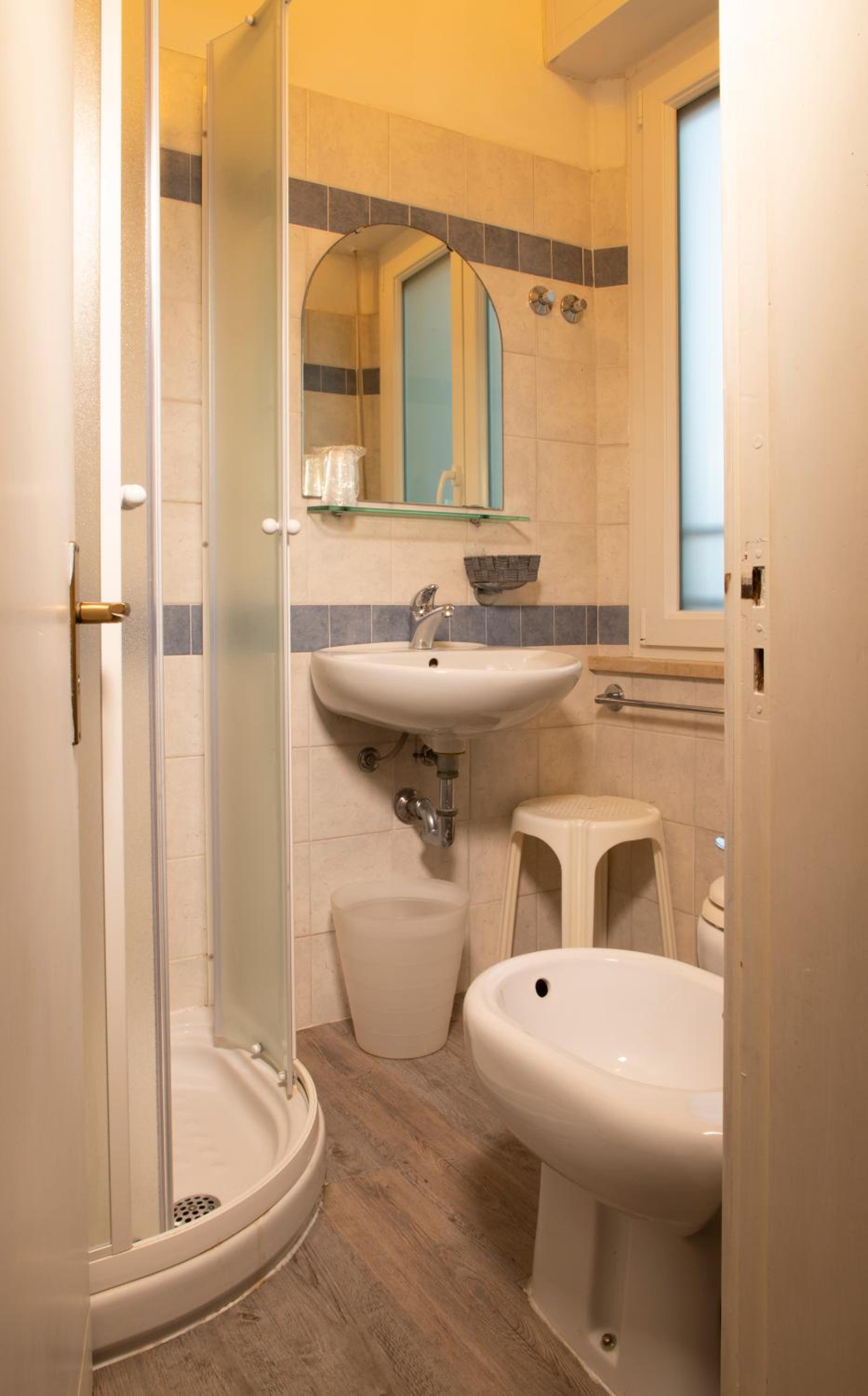 Classic Triple Room - Photo 2
