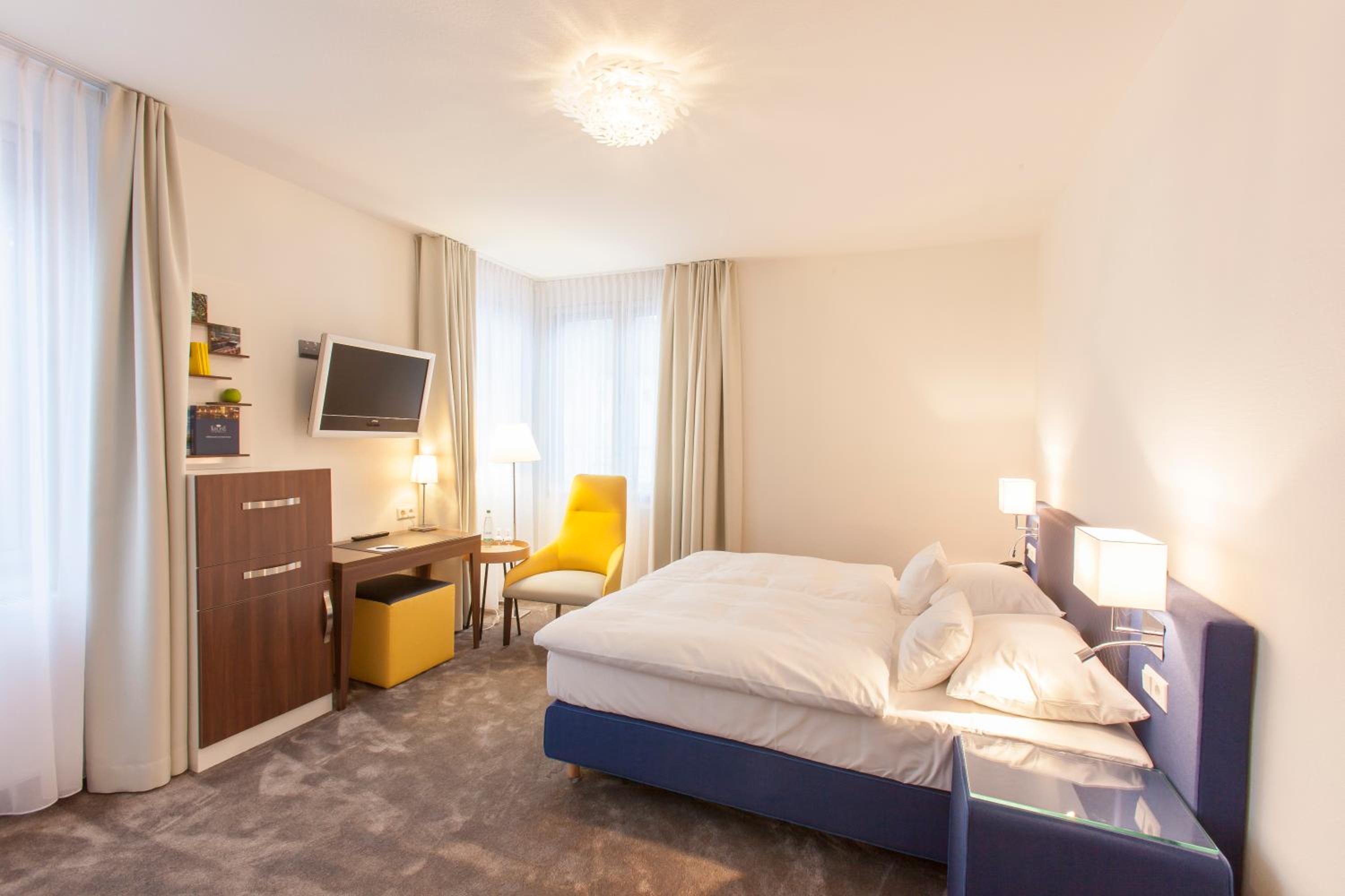 Double Room - Photo 5