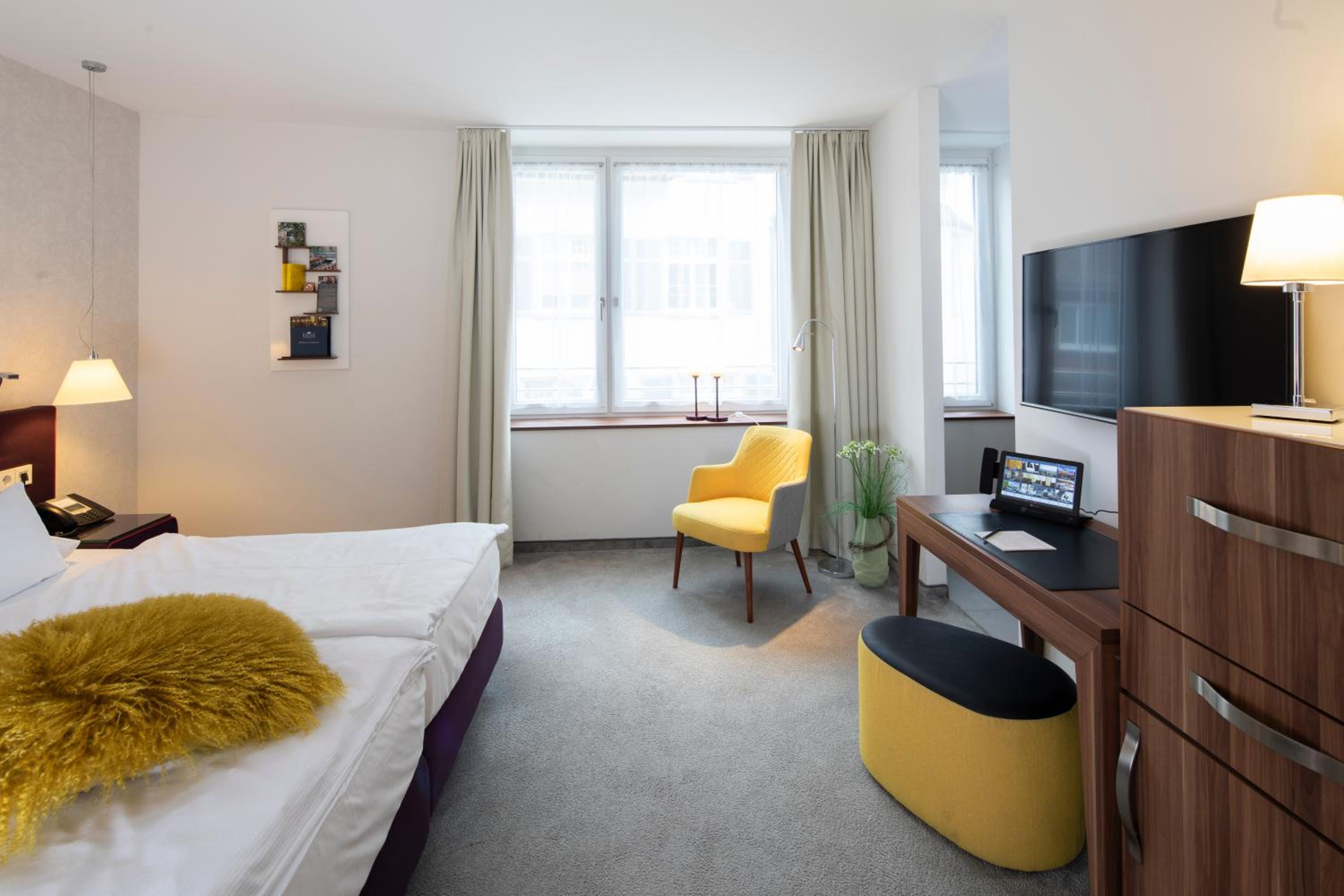 Double Room - Photo 9