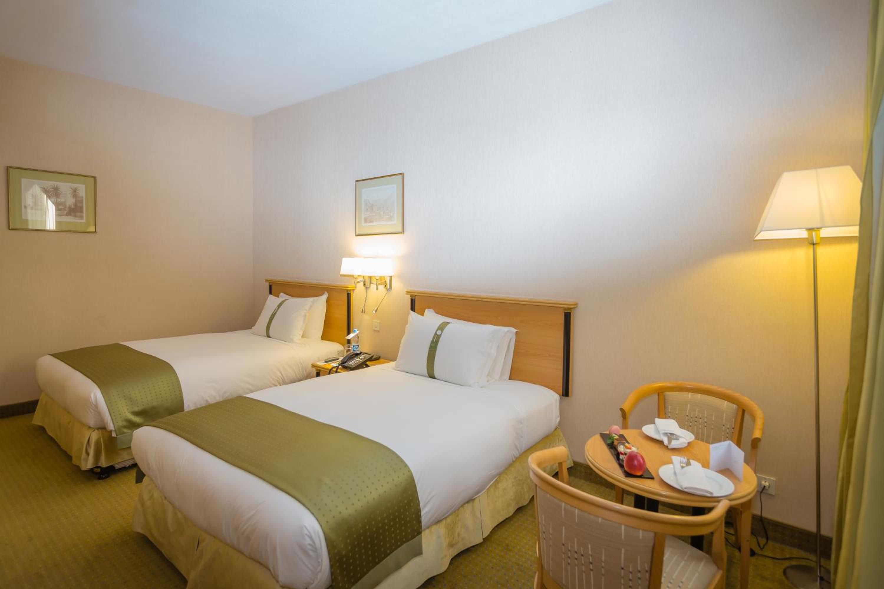 Standard Twin Room with Garden View - Photo 2