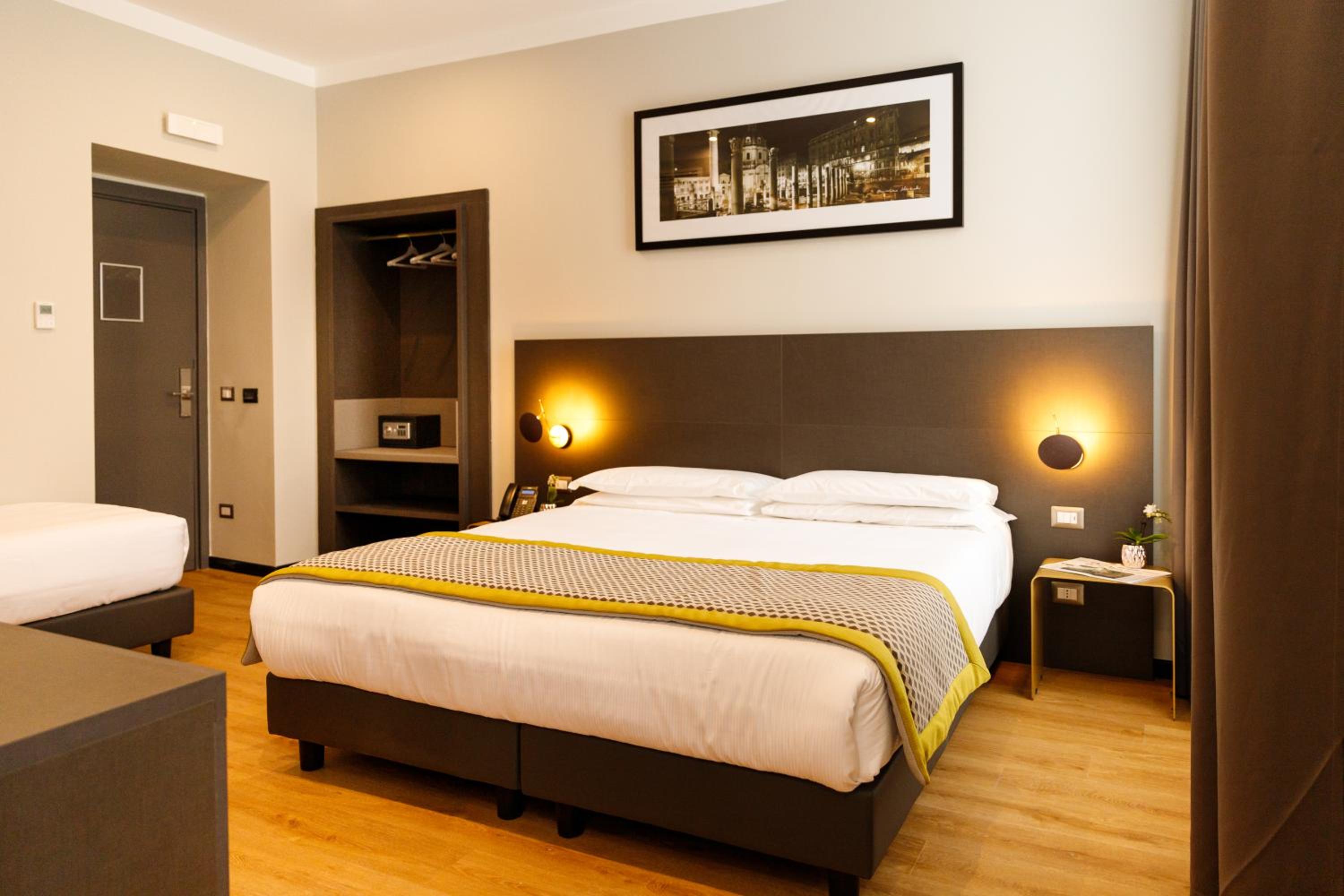 Deluxe Triple Room