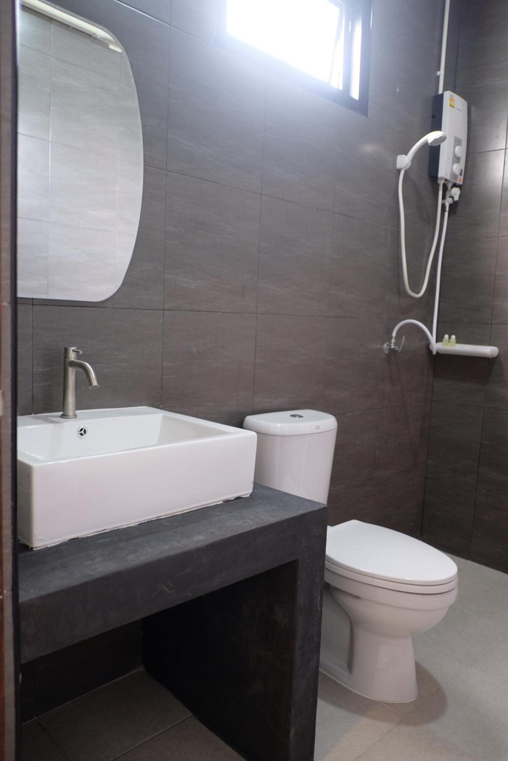 Standard Double Room - Photo 3