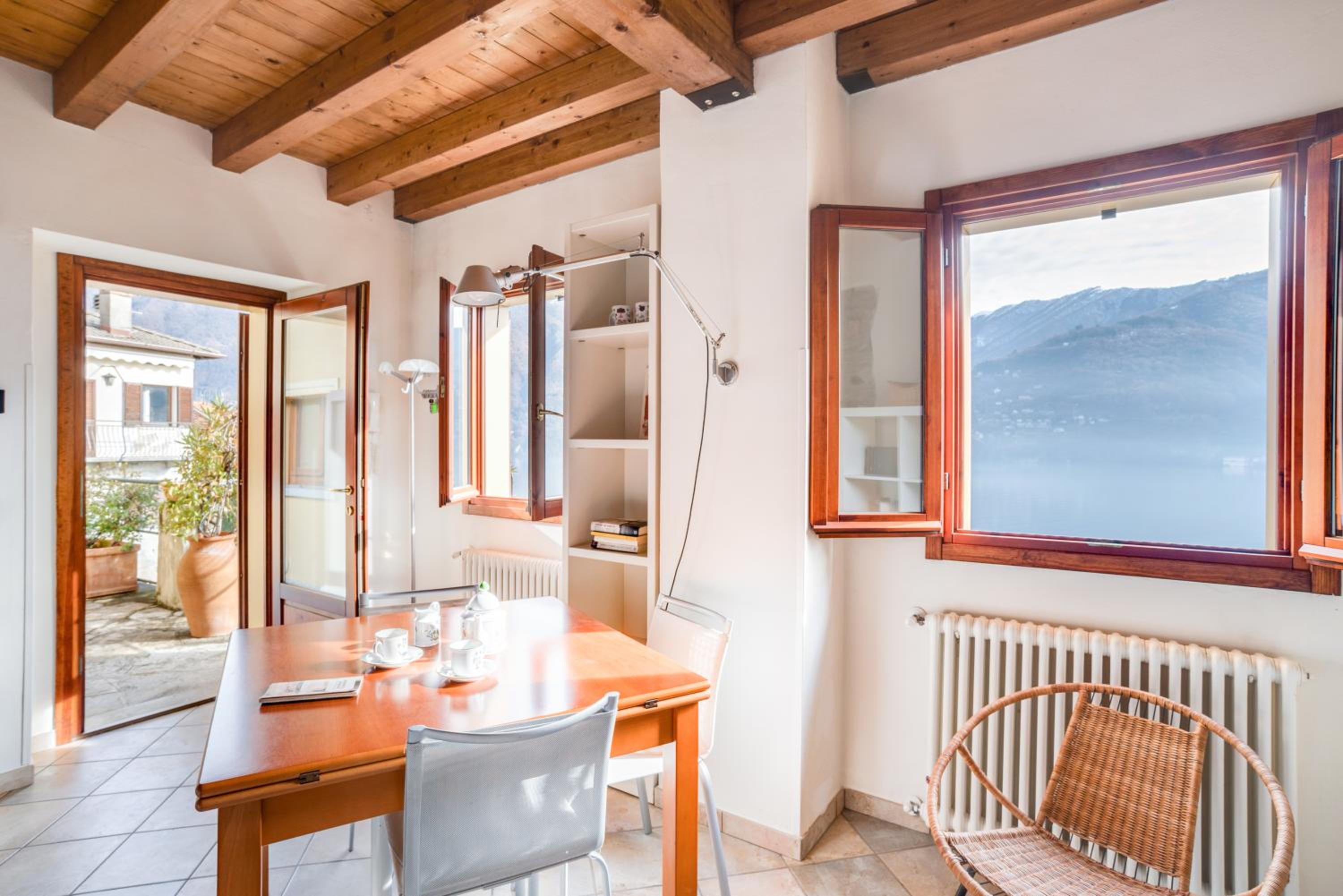 Apartment With Lake View photo 3